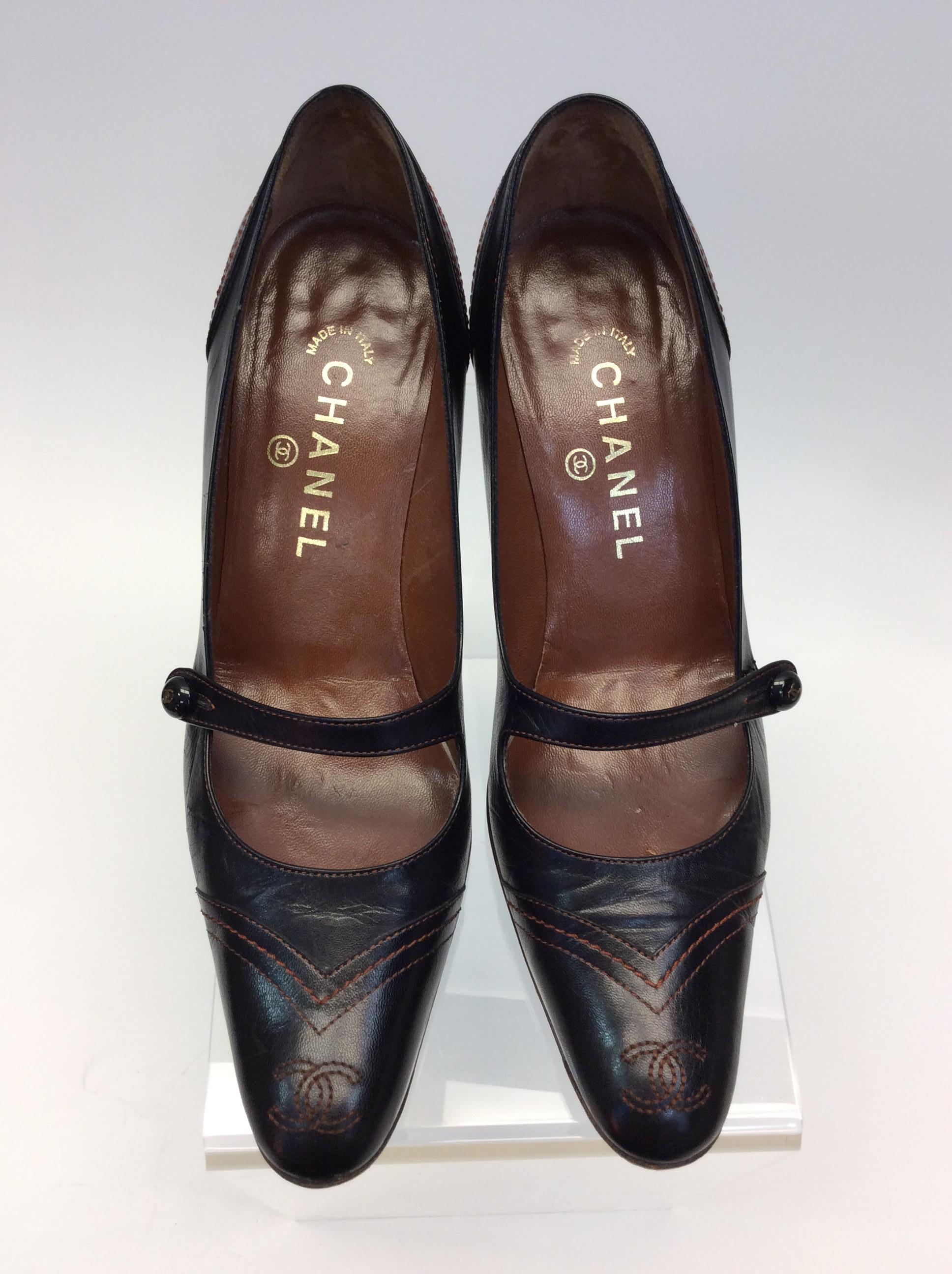 Chanel Black Leather Pump For Sale 1