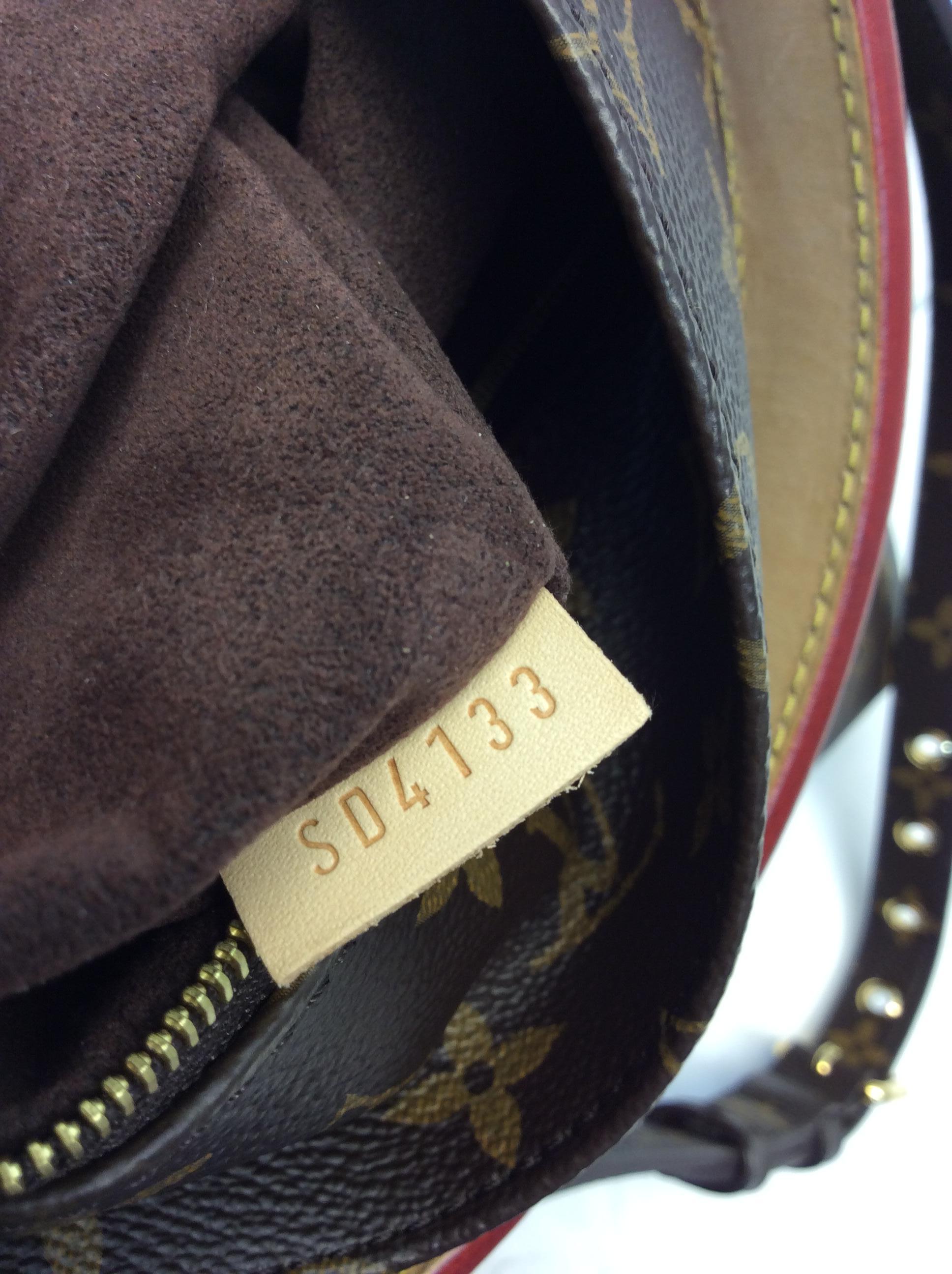 Louis Vuitton Brown Monogram Metis Shoulder Bag For Sale 3