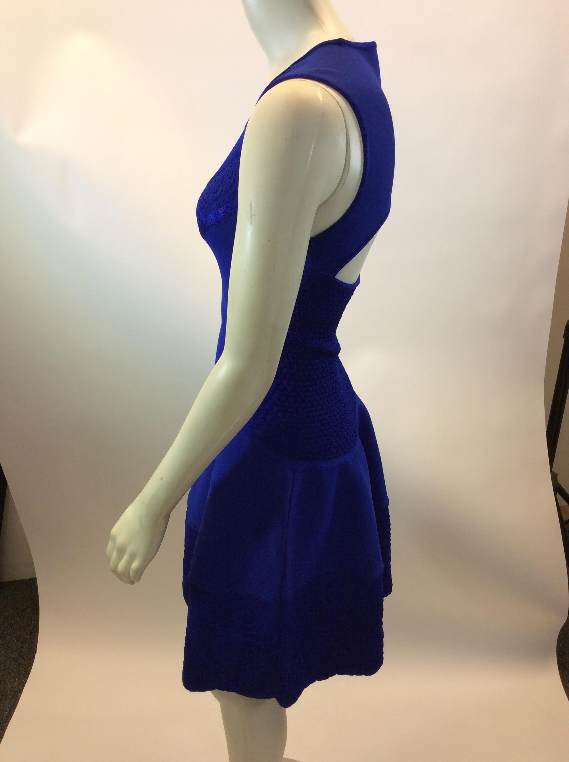 Roberto Cavalli Royal Blue Sleeveless Dress
$450
Made in Italy
65% Viscose, 27% Nylon, 5% Polyester, 3% Elastane
Size 38
Length 35.5