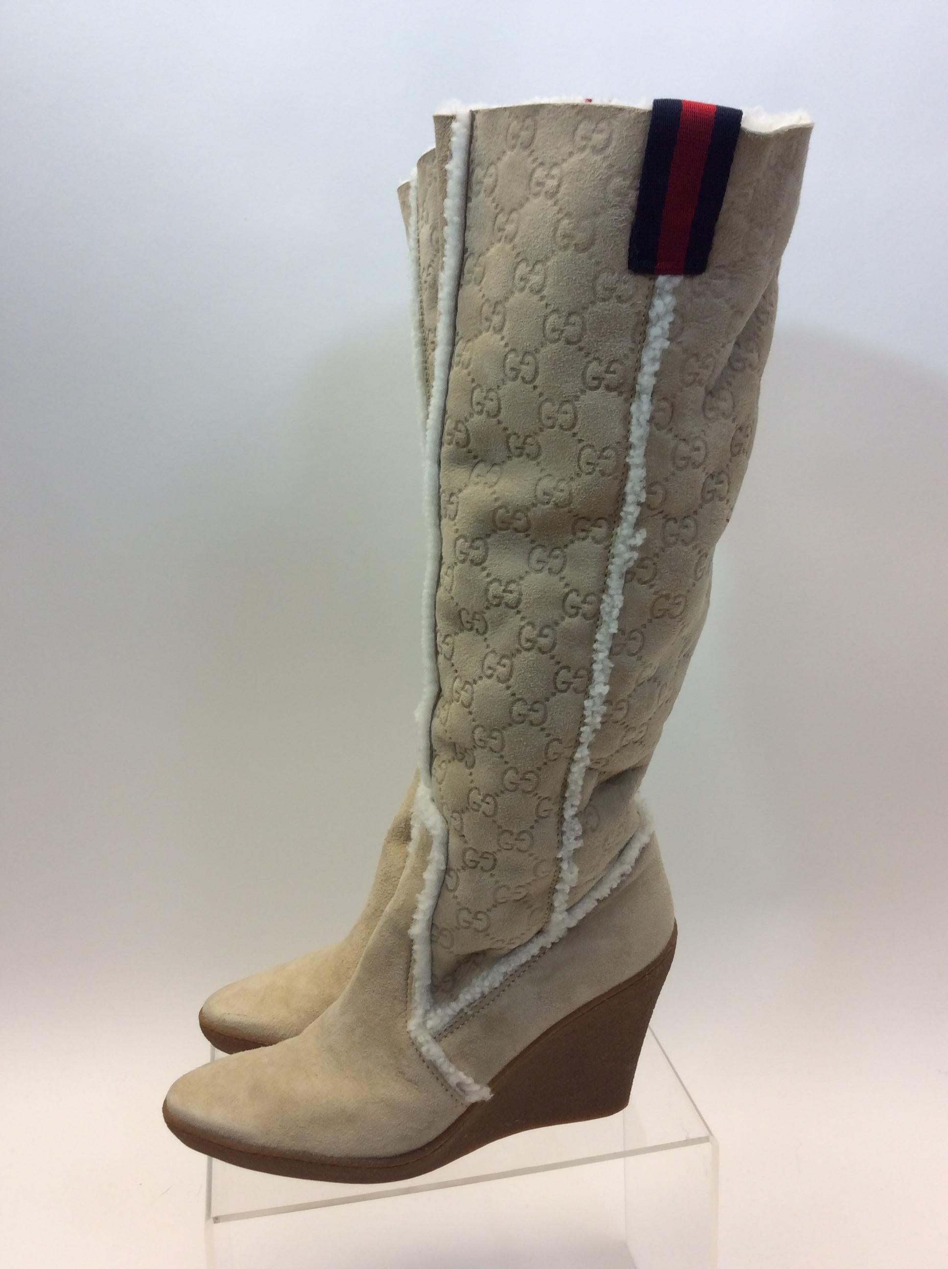 Gucci Tan Leather Wedged Boots
$399
Size 9.5
4” wedge
.75” platform
