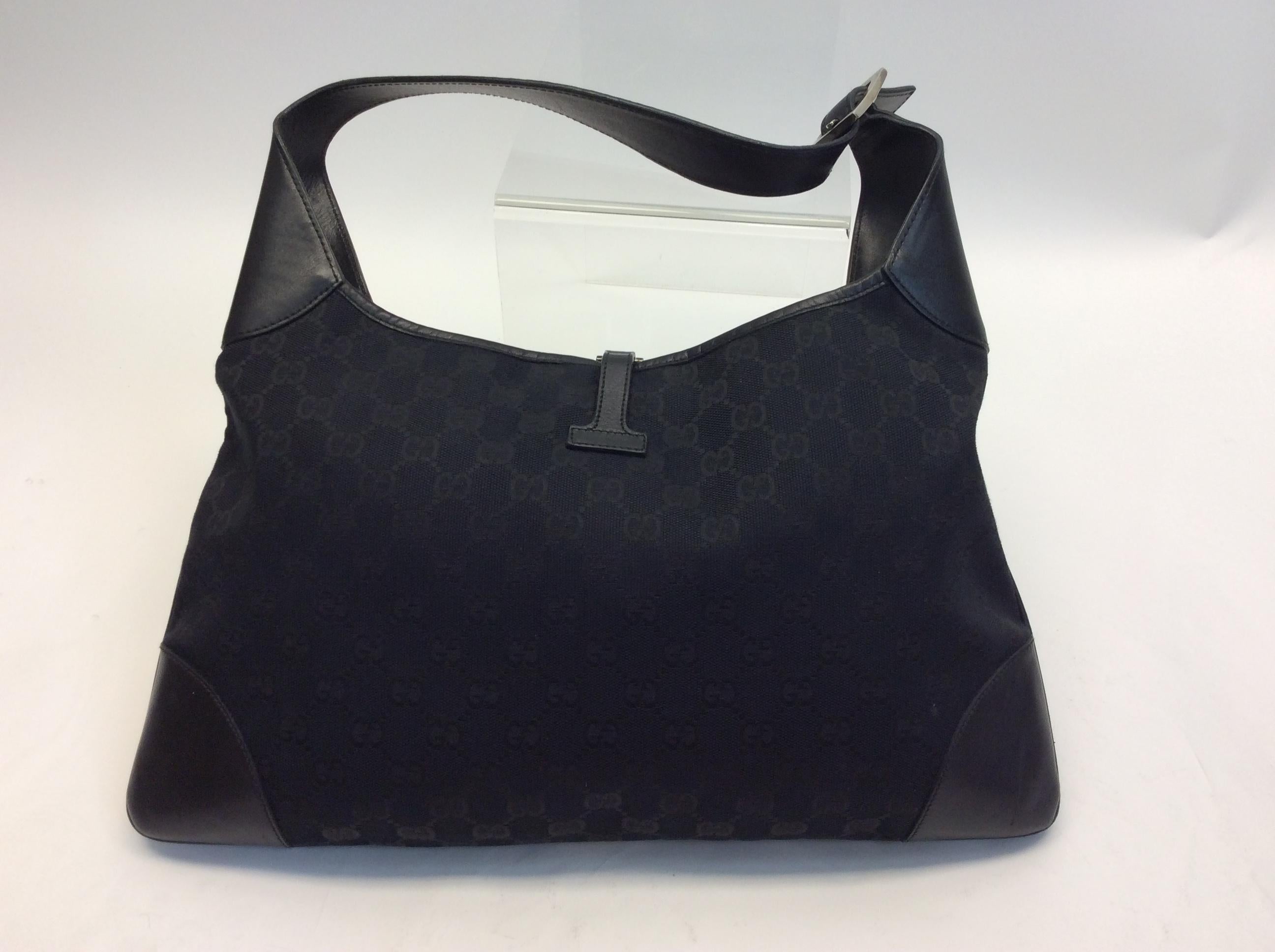 Gucci Black Fabric Stripe Shoulder Bag In Good Condition For Sale In Narberth, PA