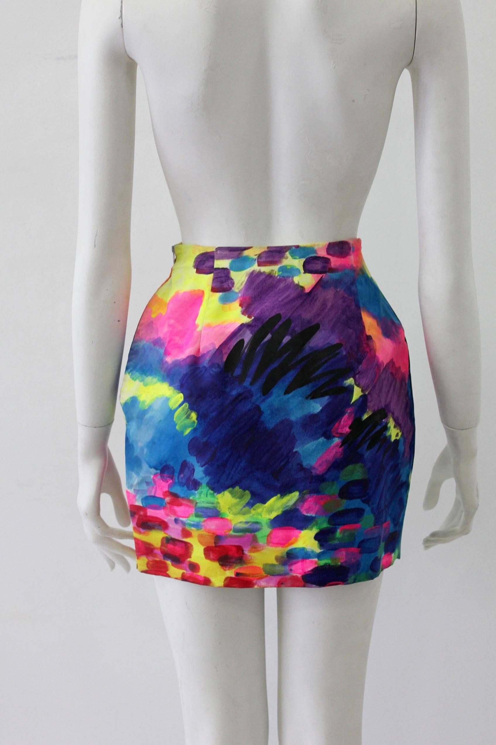 Unique Hand Painted Prototype Canvas Skirt From Gianni Versace In New Condition For Sale In Athens, Agia Paraskevi