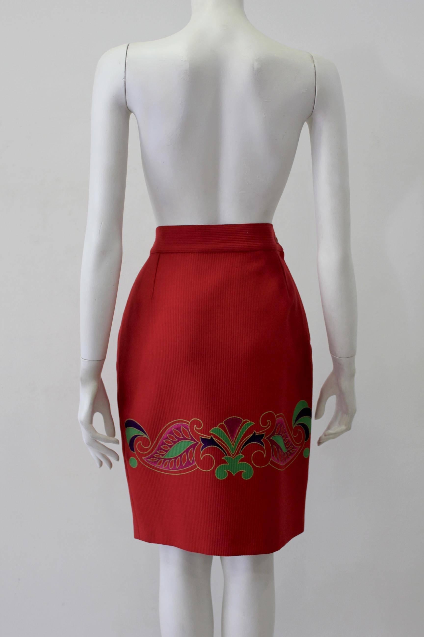 Gianni Versace Red Batik Ruffled Skirt 1990s In New Condition For Sale In Athens, Agia Paraskevi