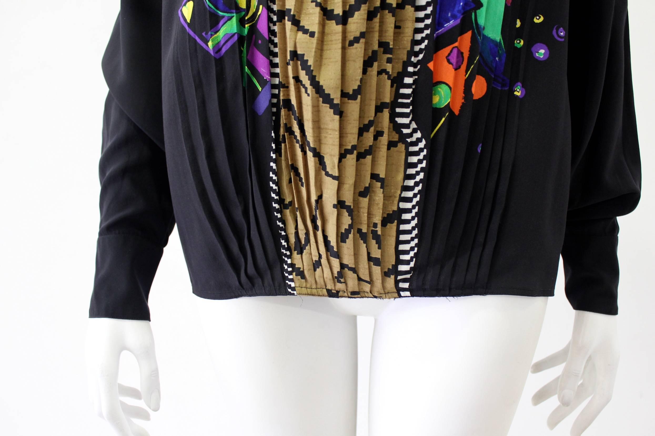 Women's Very Rare Gianni Versace Silk Plisse Printed Shirt Fall 1989 For Sale