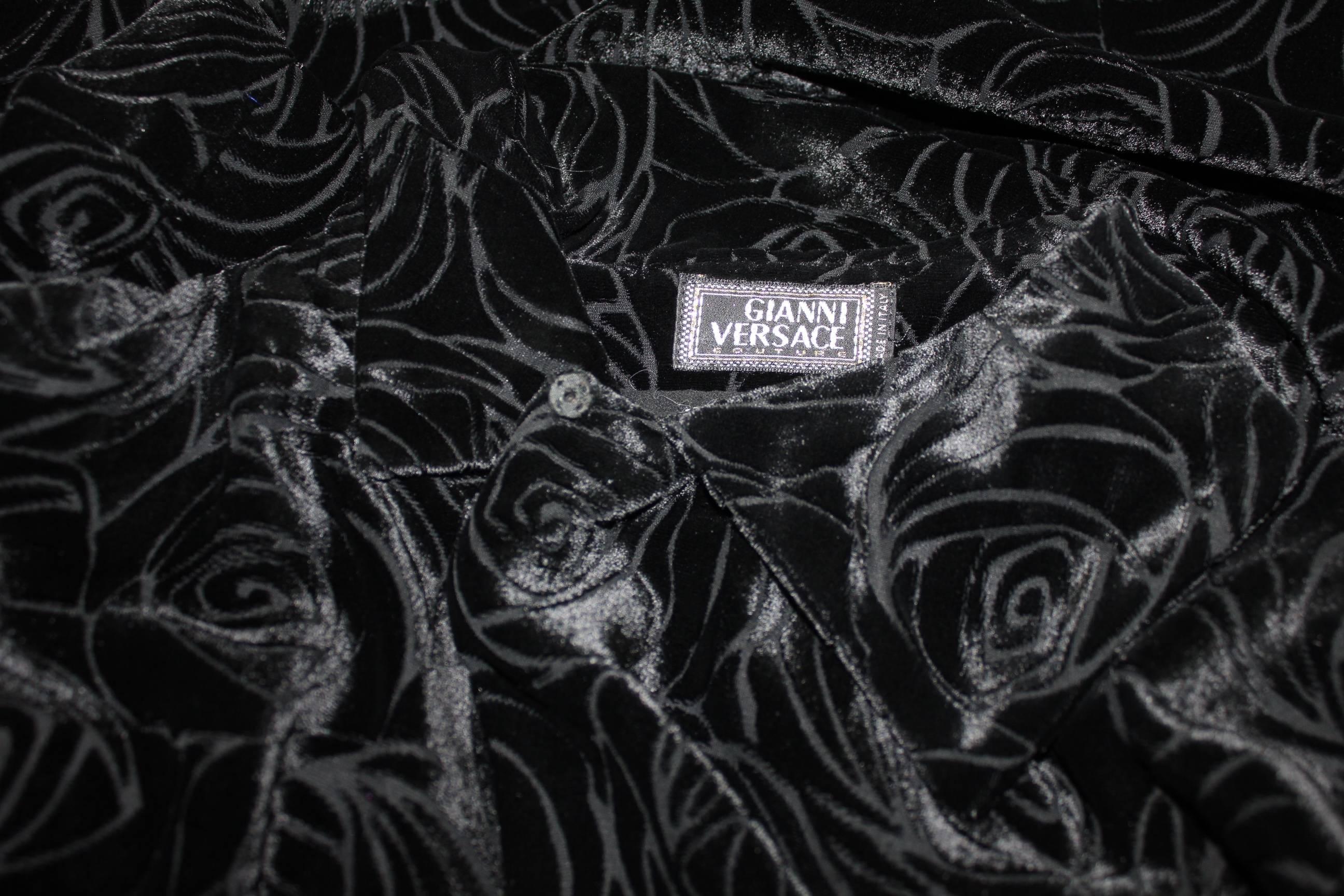 Women's Gianni Versace Couture Laser Cut Silk Velvet Evening Jacket Fall 1997 For Sale