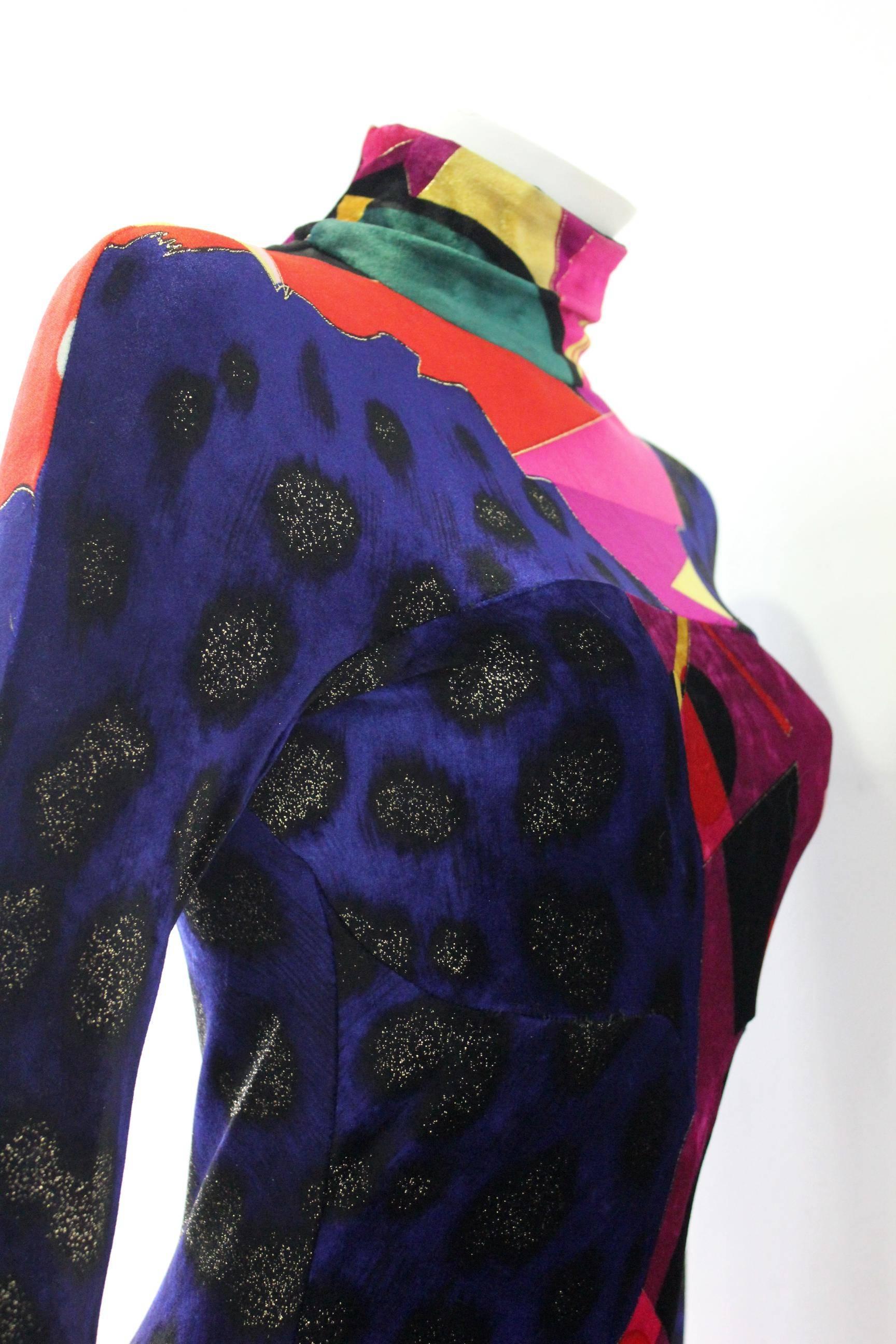 Unique Gianni Versace Couture Print Velvet Stretch Mini Dress Fall 1994 In New Condition For Sale In Athens, Agia Paraskevi