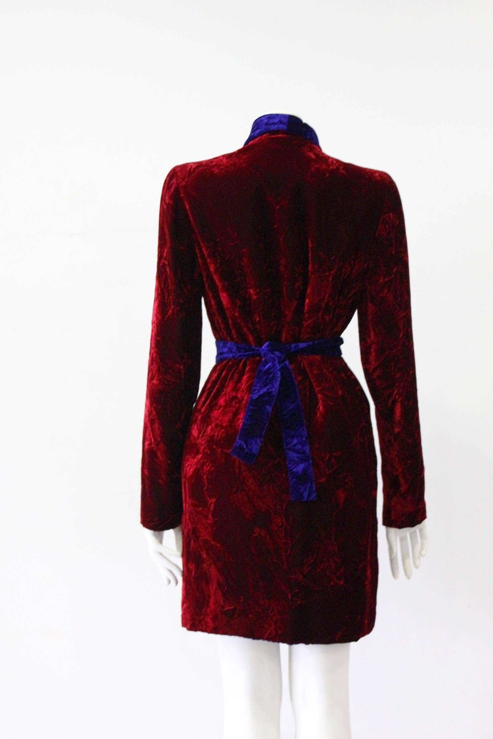 Black Istante By Gianni Versace Crushed Velvet Evening Coat Fall/Winter 1997 For Sale