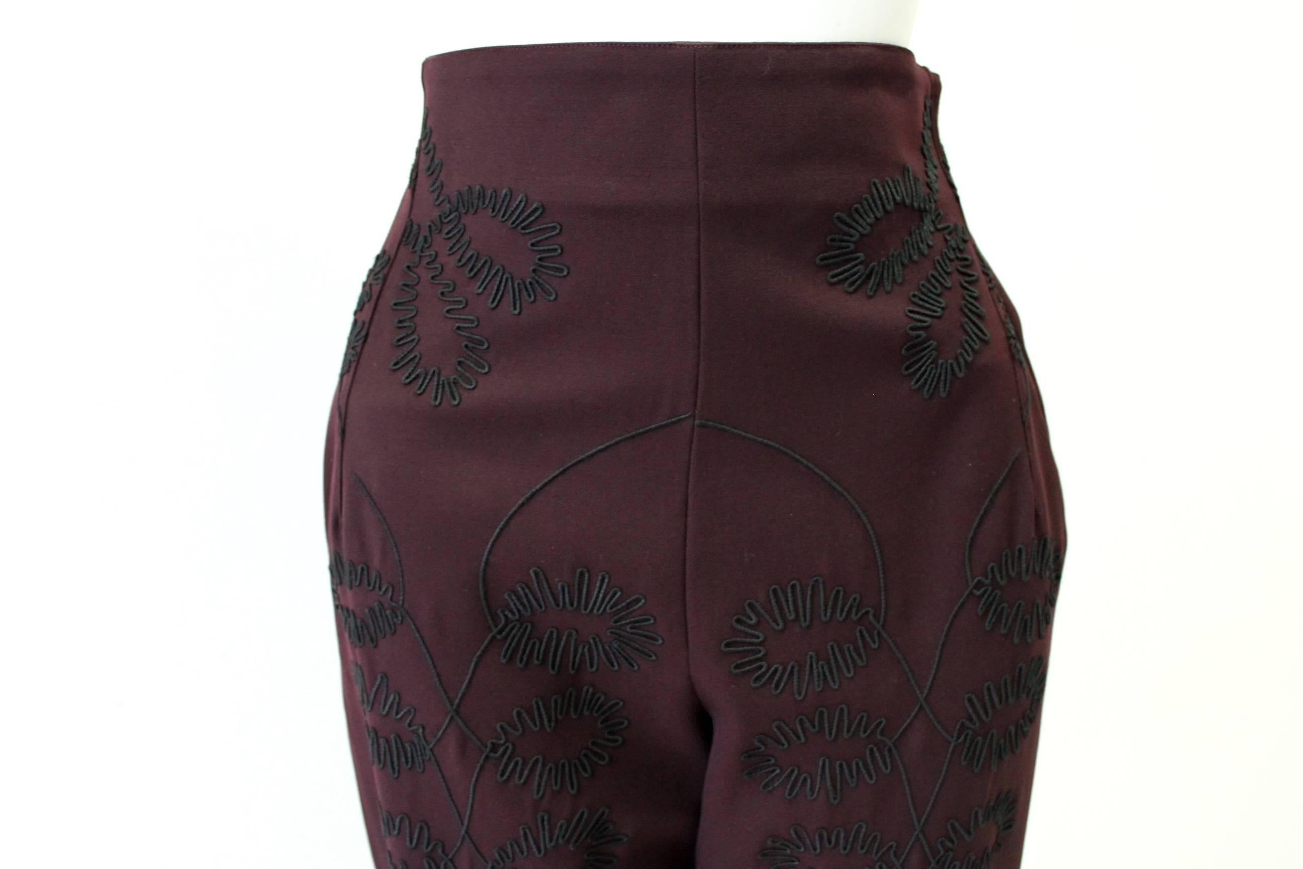 Exceptional Gianni Versace High Waisted Hand Embroidered Trousers In New Condition For Sale In Athens, Agia Paraskevi