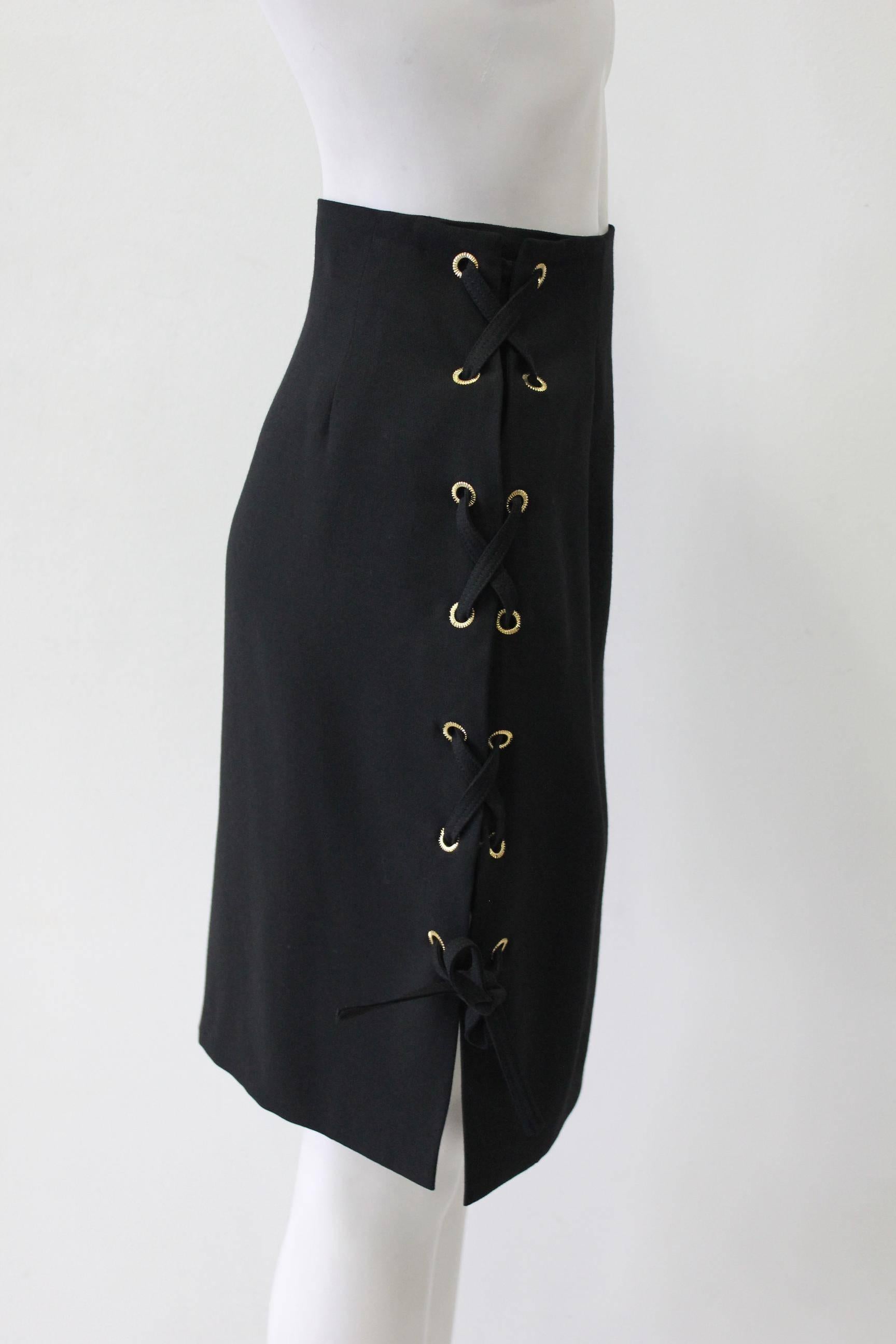 A Beautiful Istante Black Wool Skirt With Lace Up Detailing On The Right Side.