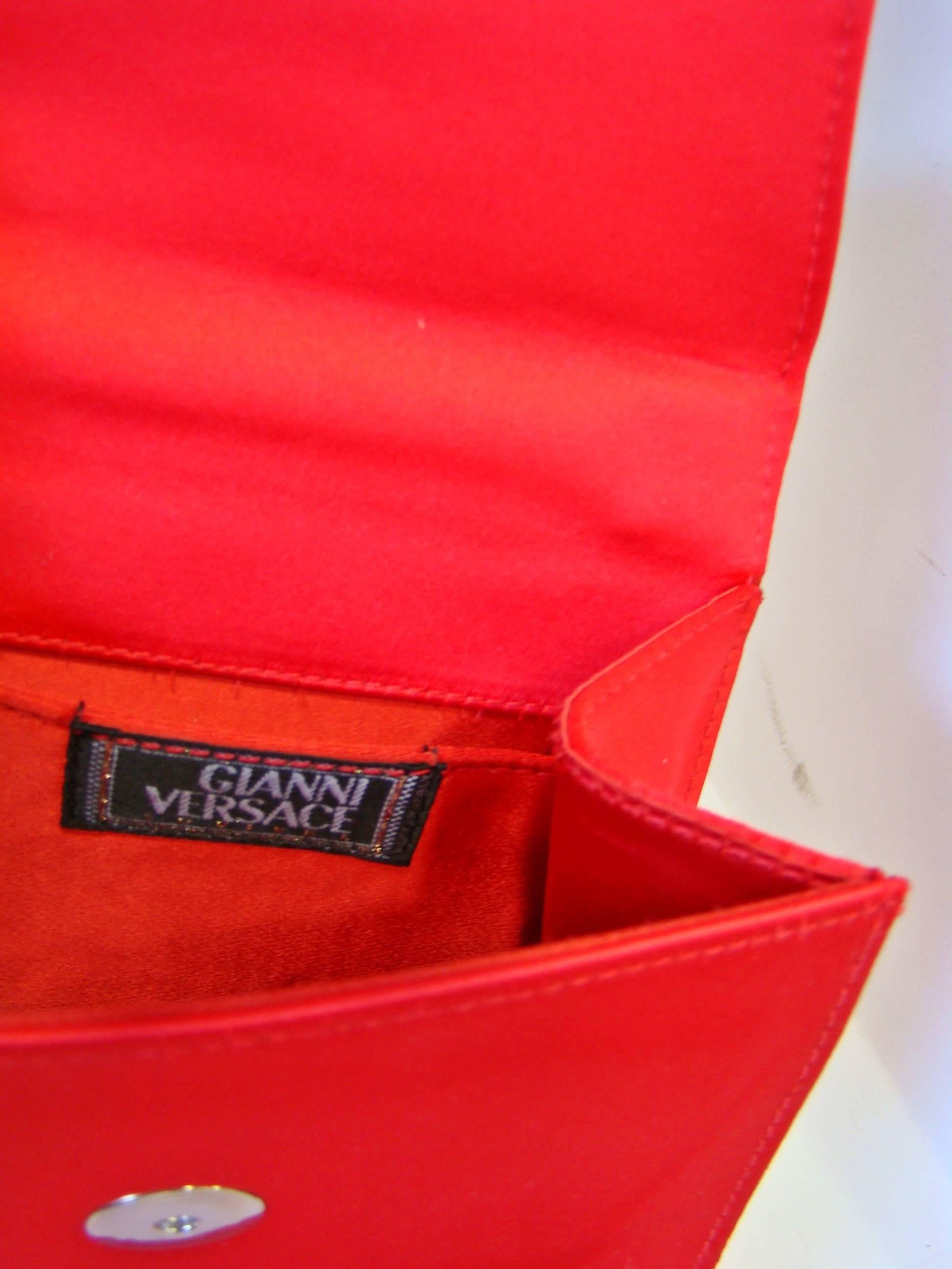 Gianni Versace Couture Red Bag 1990's For Sale 3