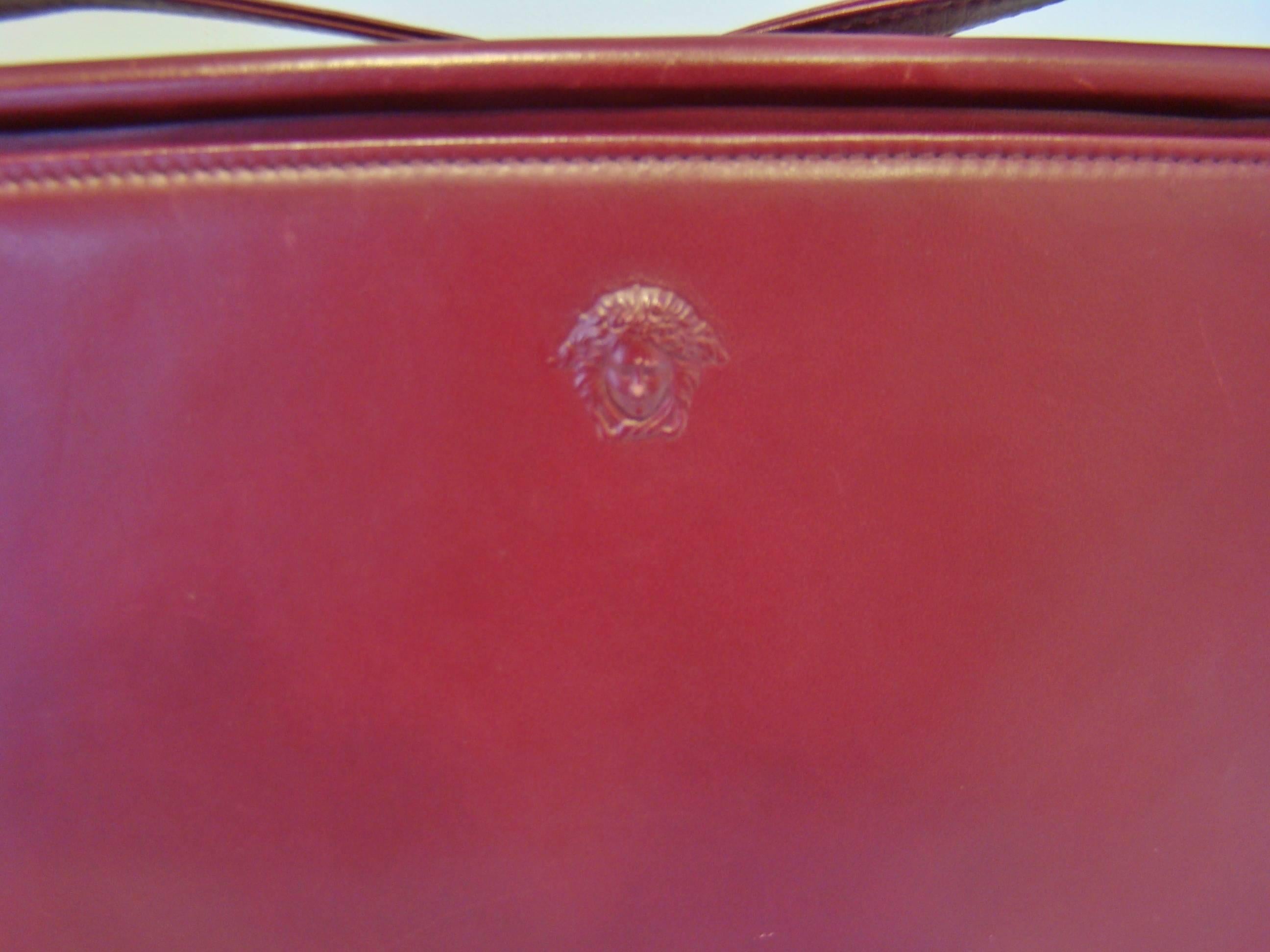 Brown Gianni Versace Bordeaux Leather Shoulder Bag For Sale