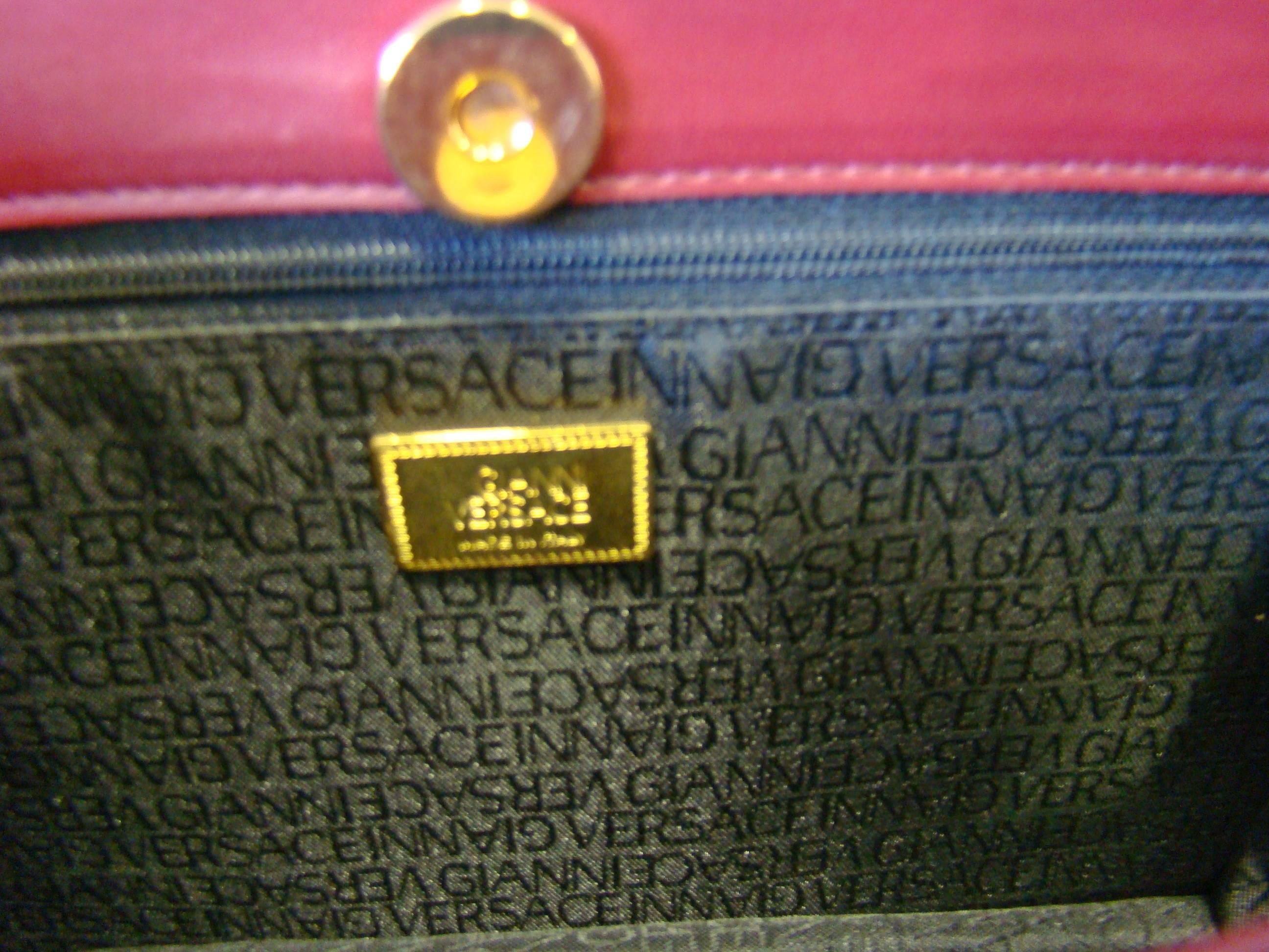 Gianni Versace Bordeaux Leather Shoulder Bag For Sale 3