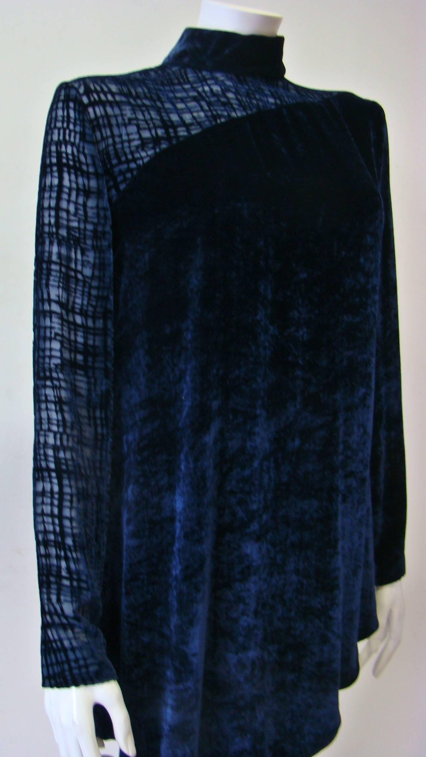 Rare Angelo Mozzillo Assymetric Velvet Top In New Condition For Sale In Athens, Agia Paraskevi
