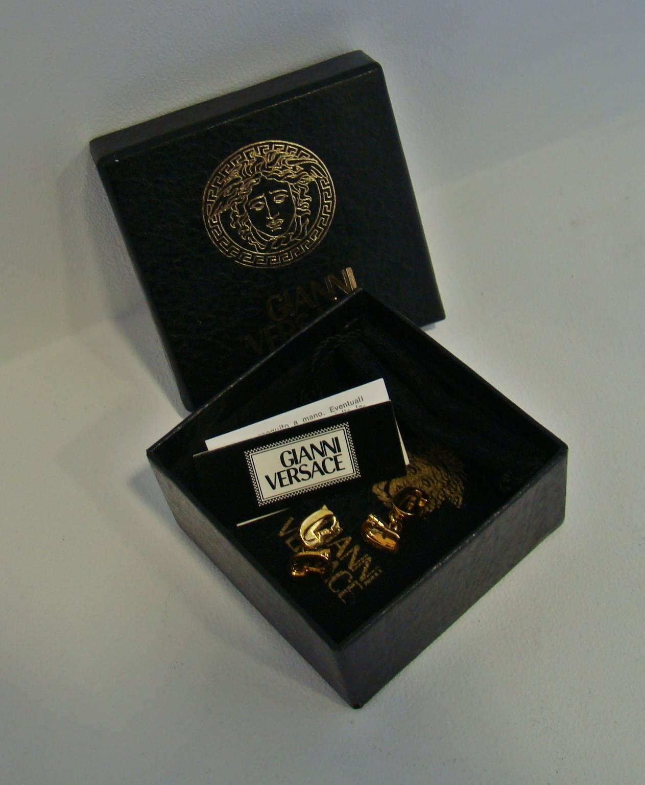 Gianni Versace Gold Cufflinks 1990's For Sale 3