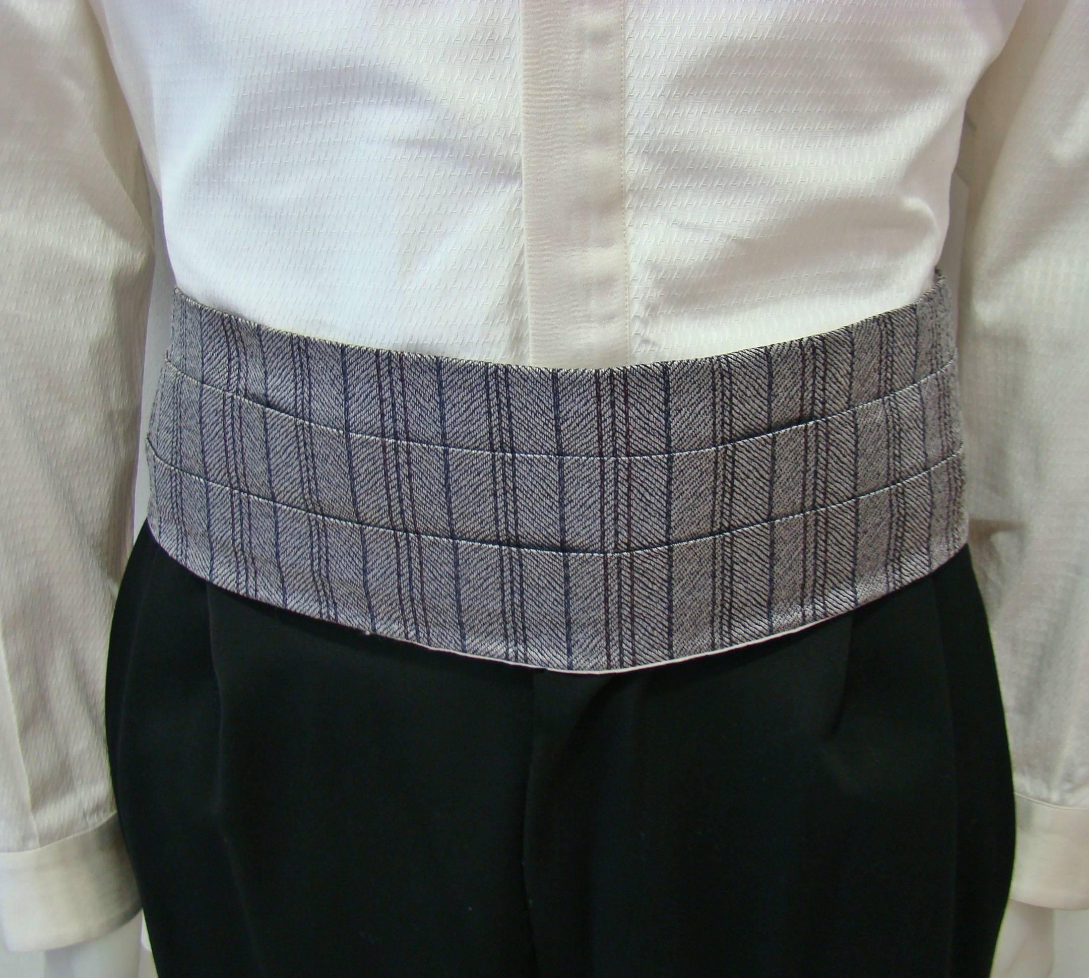 Unique Gianfranco Ferre Bow Tie And Waistband In New Condition For Sale In Athens, Agia Paraskevi