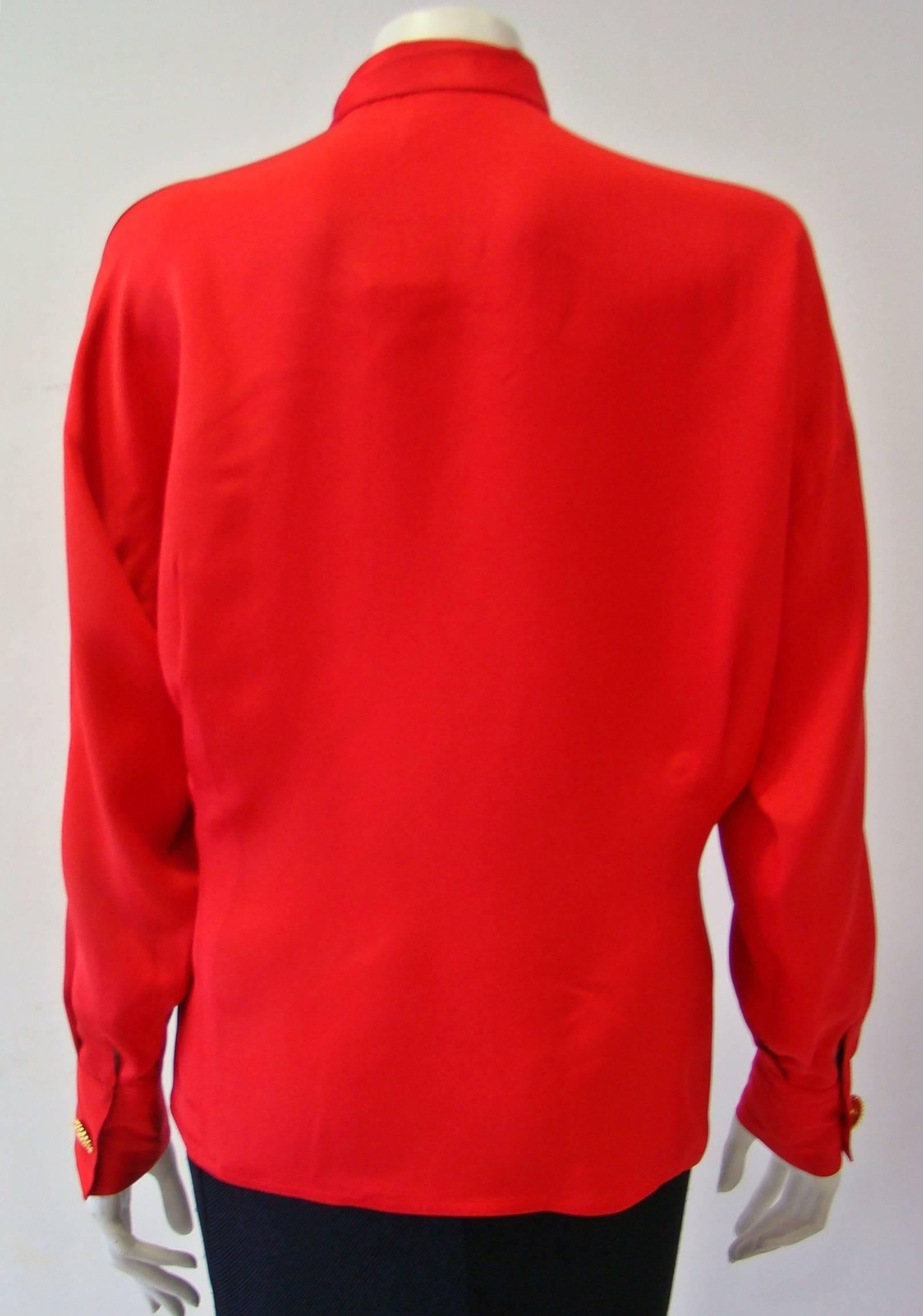Gianni Versace Couture Red Silk Shirt In New Condition For Sale In Athens, Agia Paraskevi