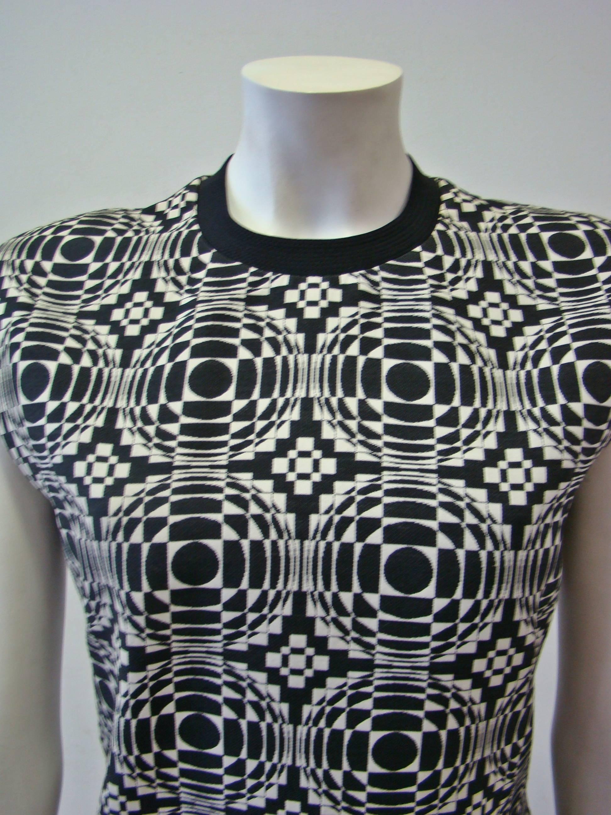 Rare Gianni Versace Optical Printed Top In New Condition For Sale In Athens, Agia Paraskevi