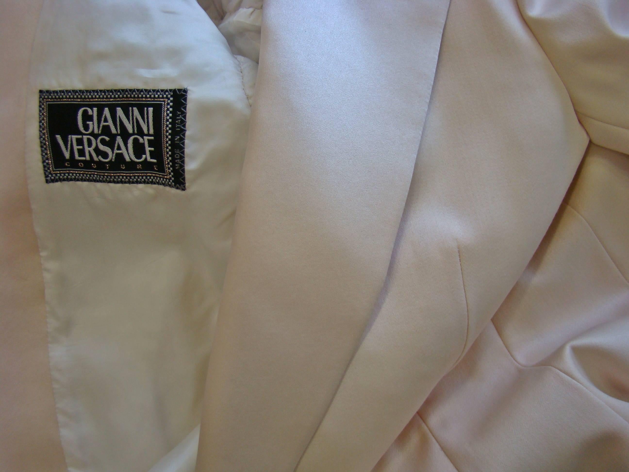 Unique Gianni Versace Couture Double Breasted Tuxedo Jacket  For Sale 2