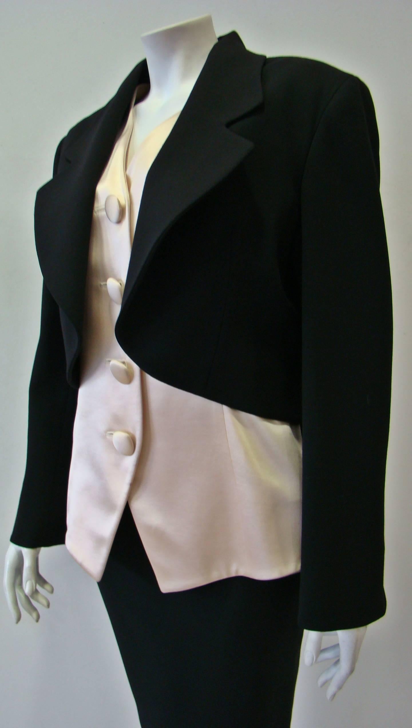Women's Rare Gianfranco Ferre Tuxedo Jacket 1990's For Sale