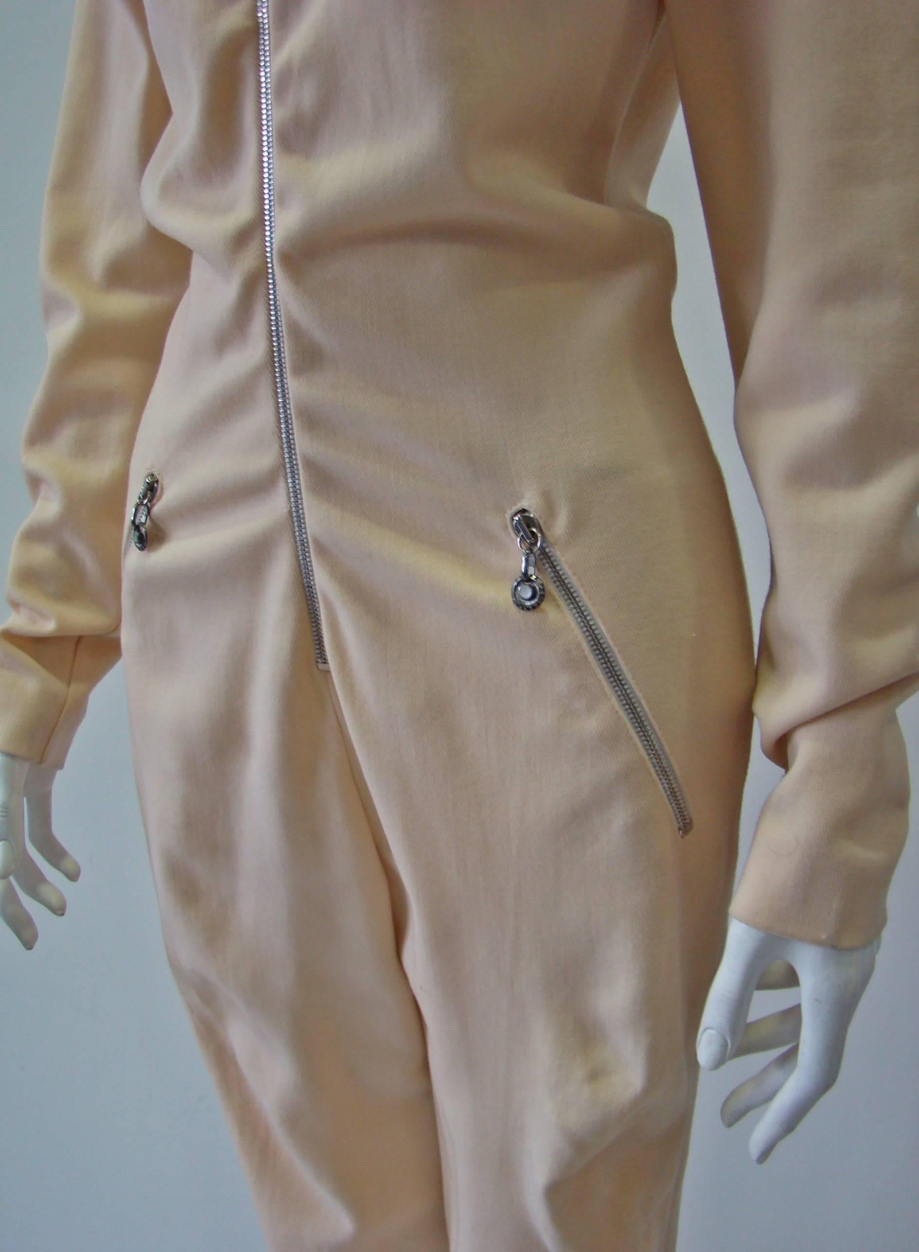 Rare Gianfranco Ferre Hooded Zip Jumpsuit 1990's In Good Condition For Sale In Athens, Agia Paraskevi