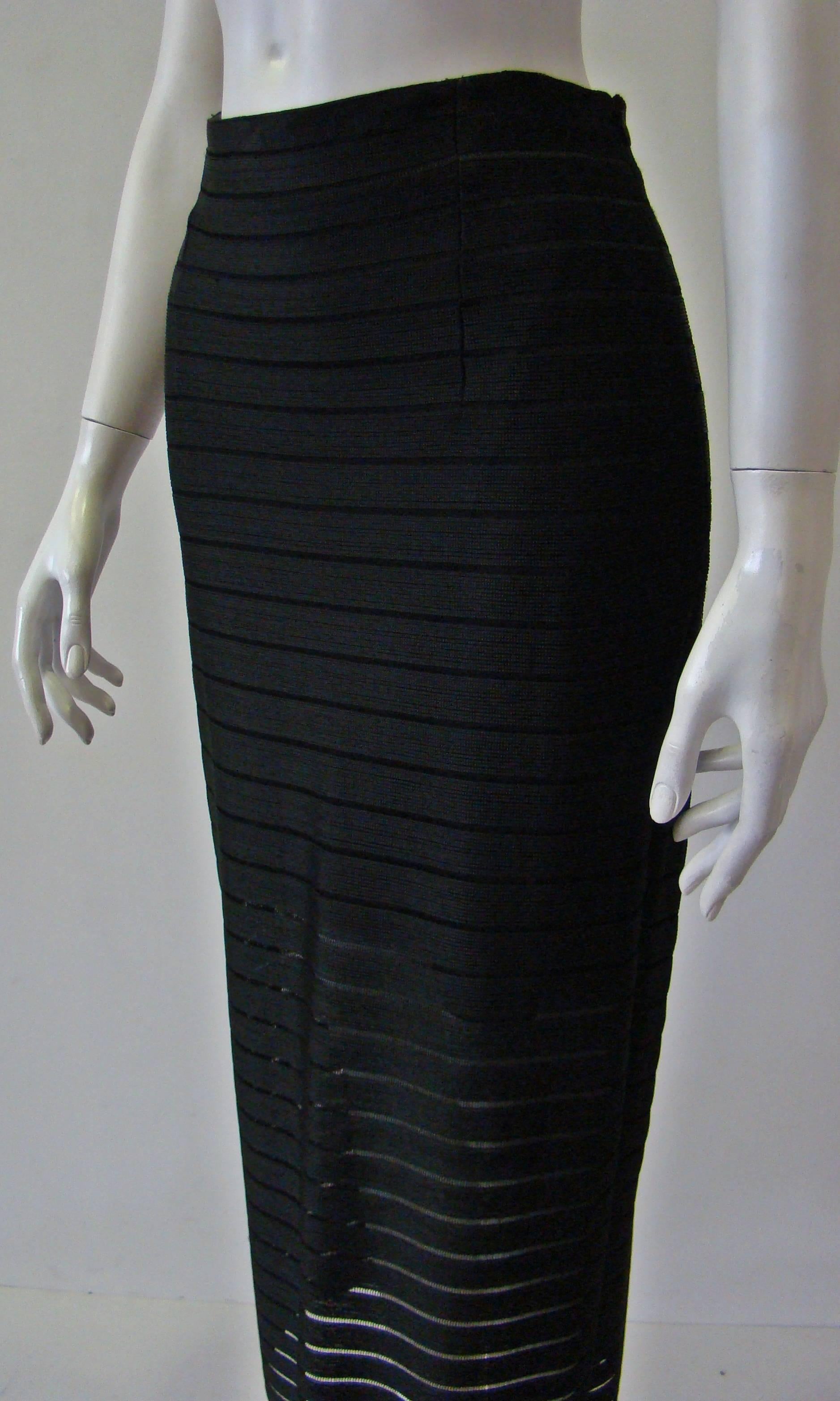 Rare Gianfranco Ferre Knitted Striped Pencil Skirt In Excellent Condition For Sale In Athens, Agia Paraskevi