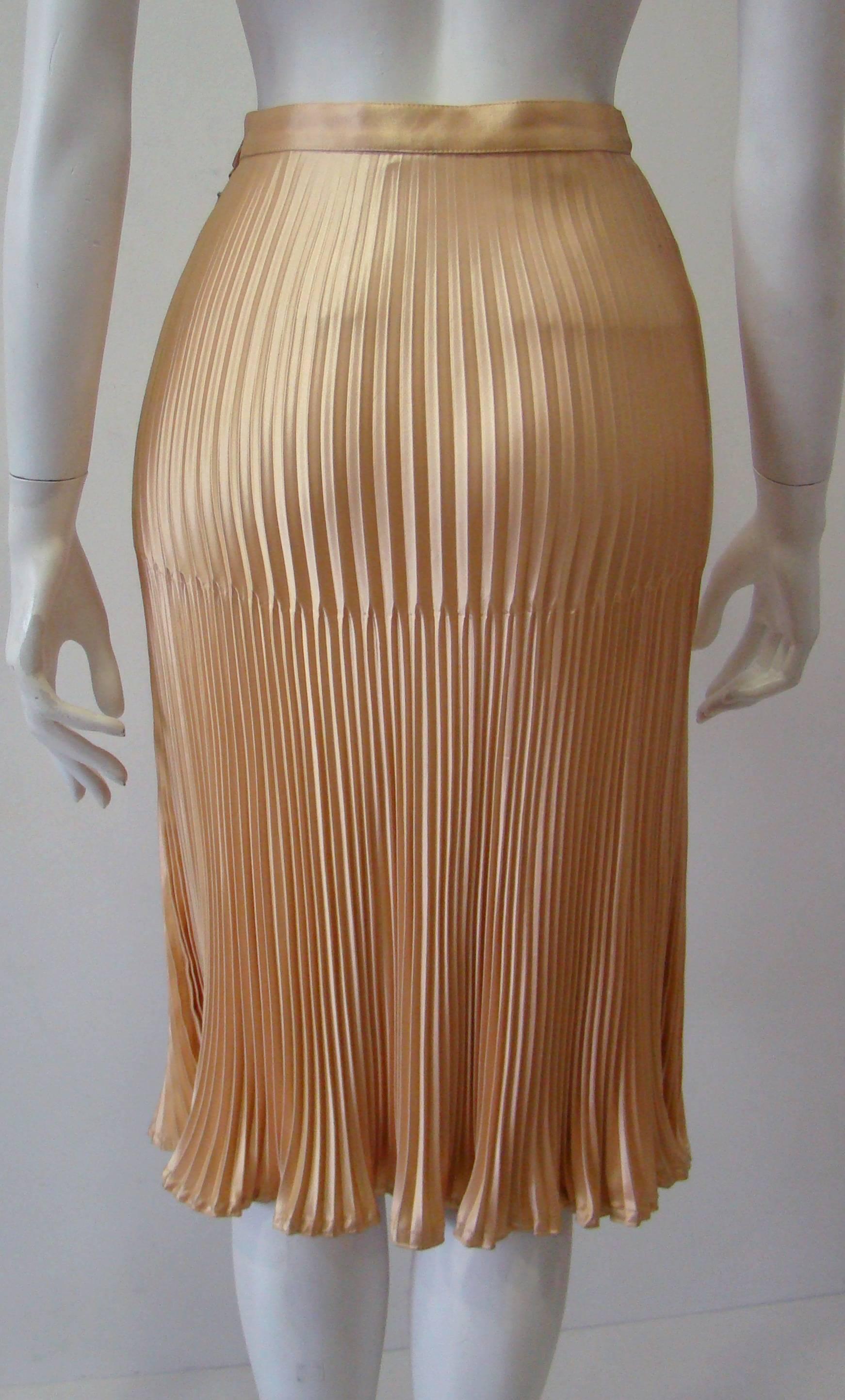 Women's Gianni Versace Couture Silk Plisse Skirt Spring 1996 For Sale