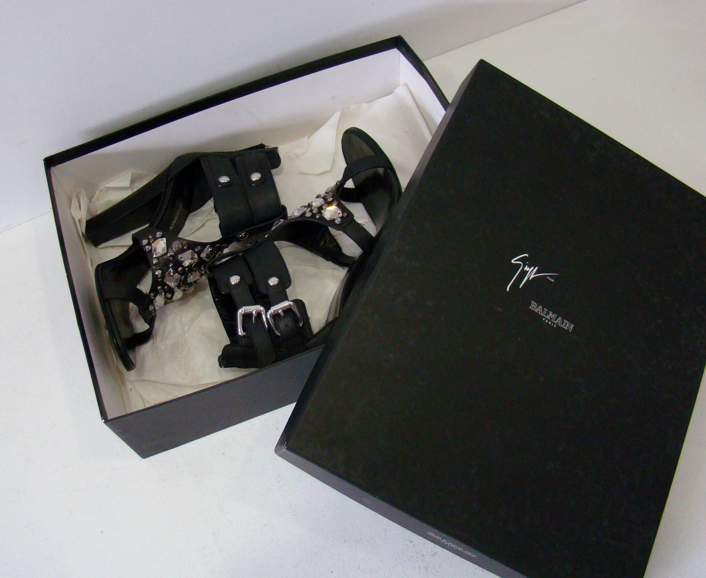 Pierre Balmain High Heel Shoes With Swarovski Crystals  For Sale 3