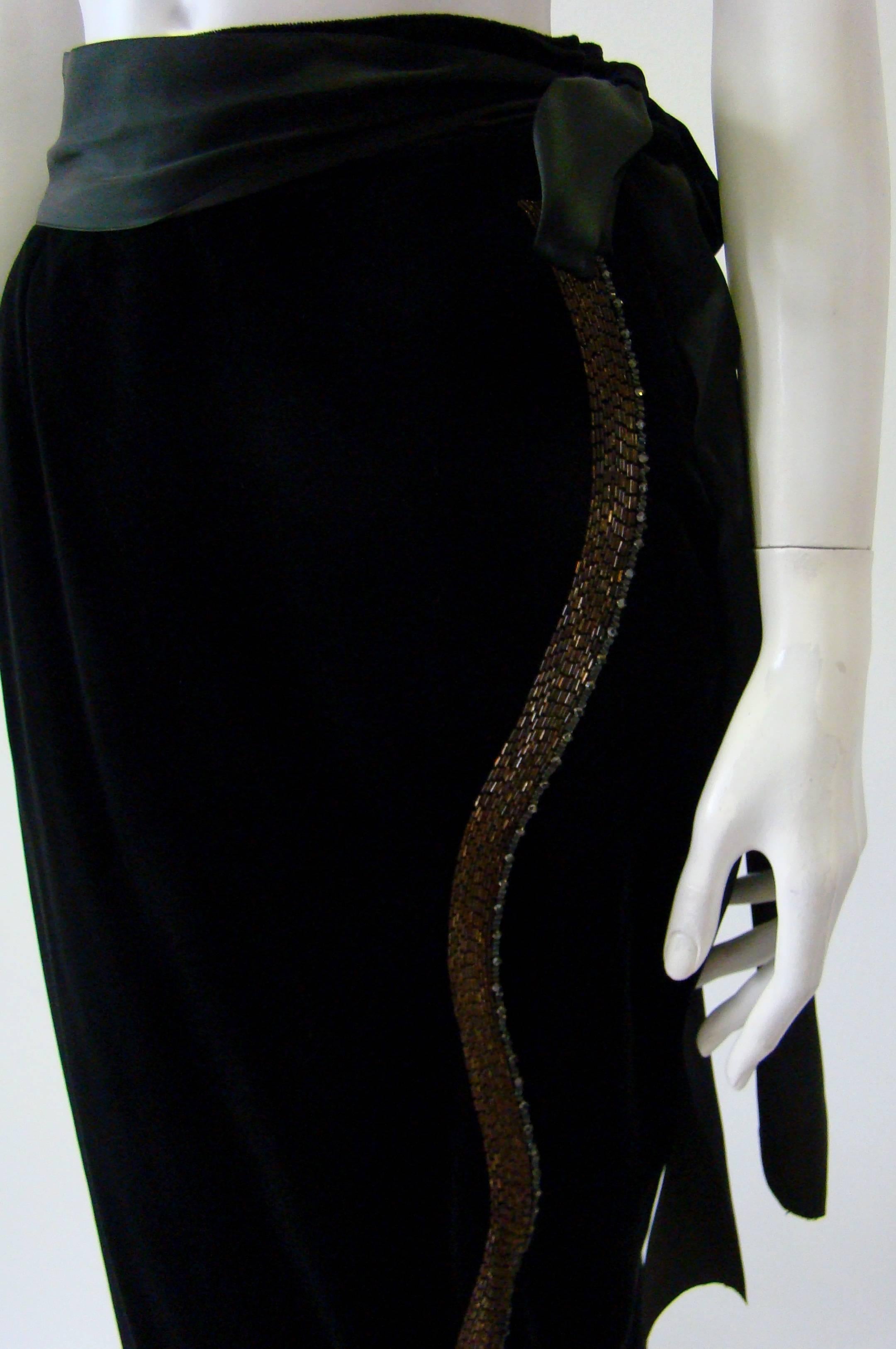 Early Gianni Versace Velvet Side Beaded Evening Skirt Fall 1985 In Excellent Condition For Sale In Athens, Agia Paraskevi