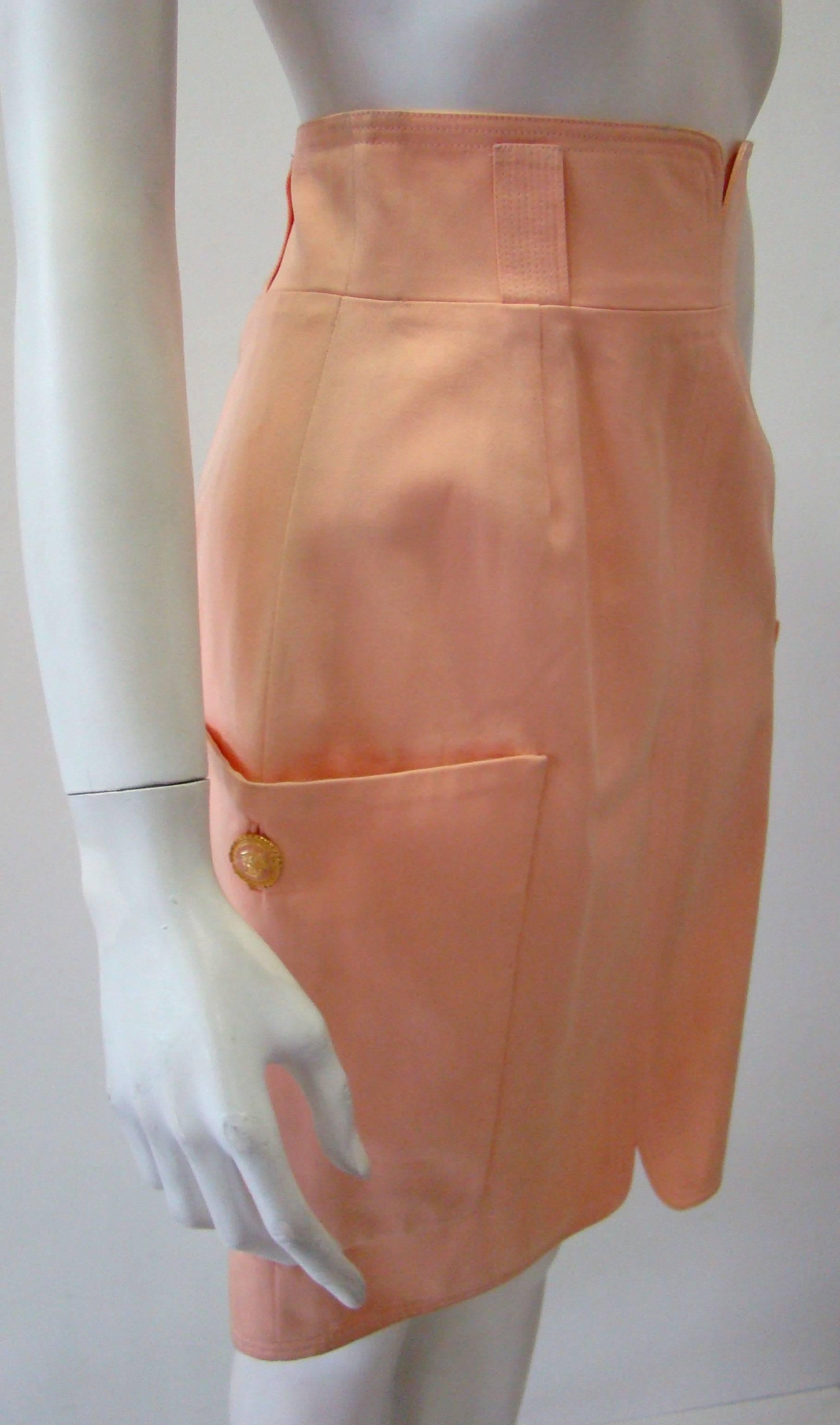 Women's Gianni Versace Couture Salmon High Waist Pencil Skirt Spring 1992 For Sale