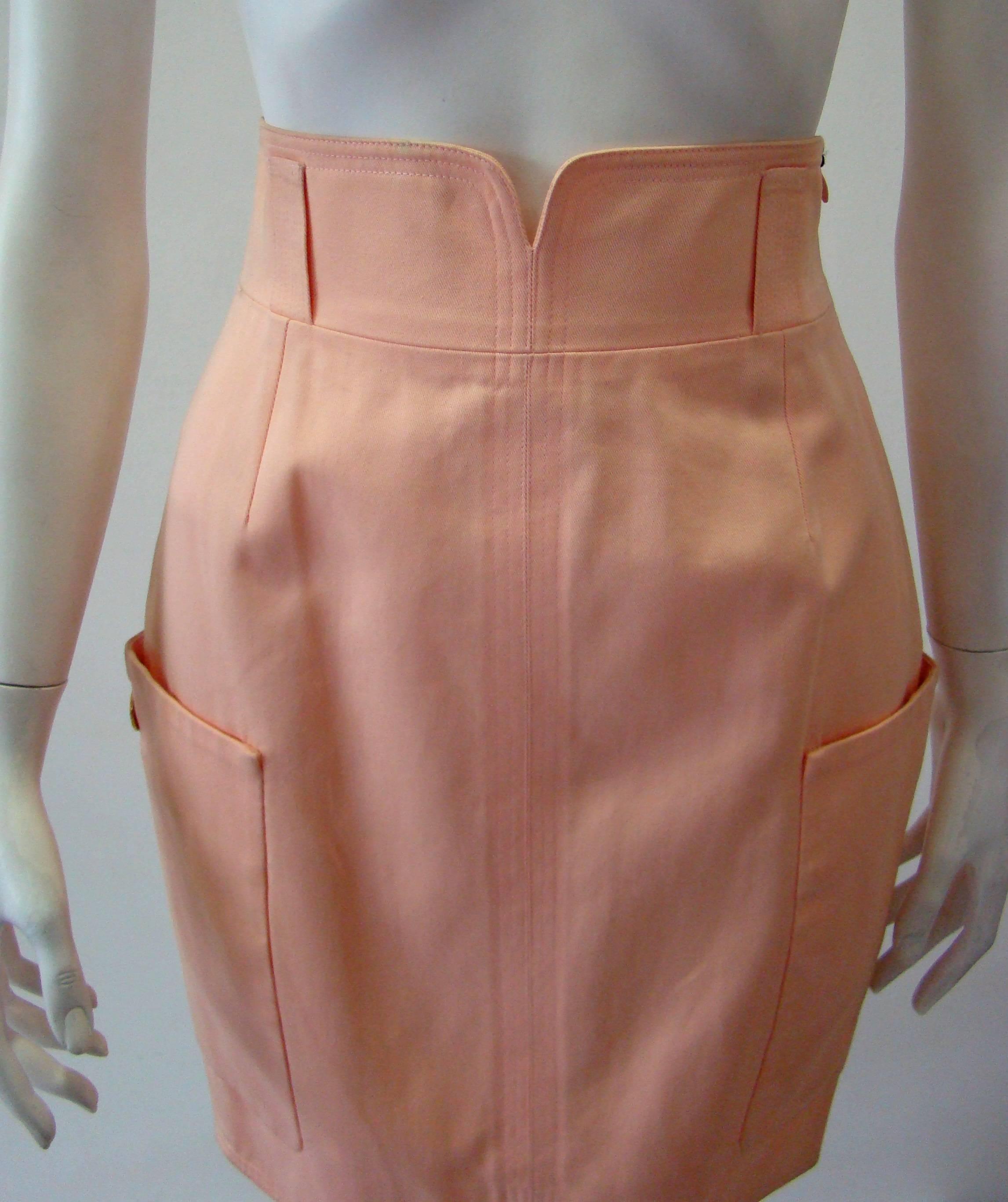 Gianni Versace Couture Salmon High Waist Pencil Skirt Spring 1992 In Excellent Condition For Sale In Athens, Agia Paraskevi
