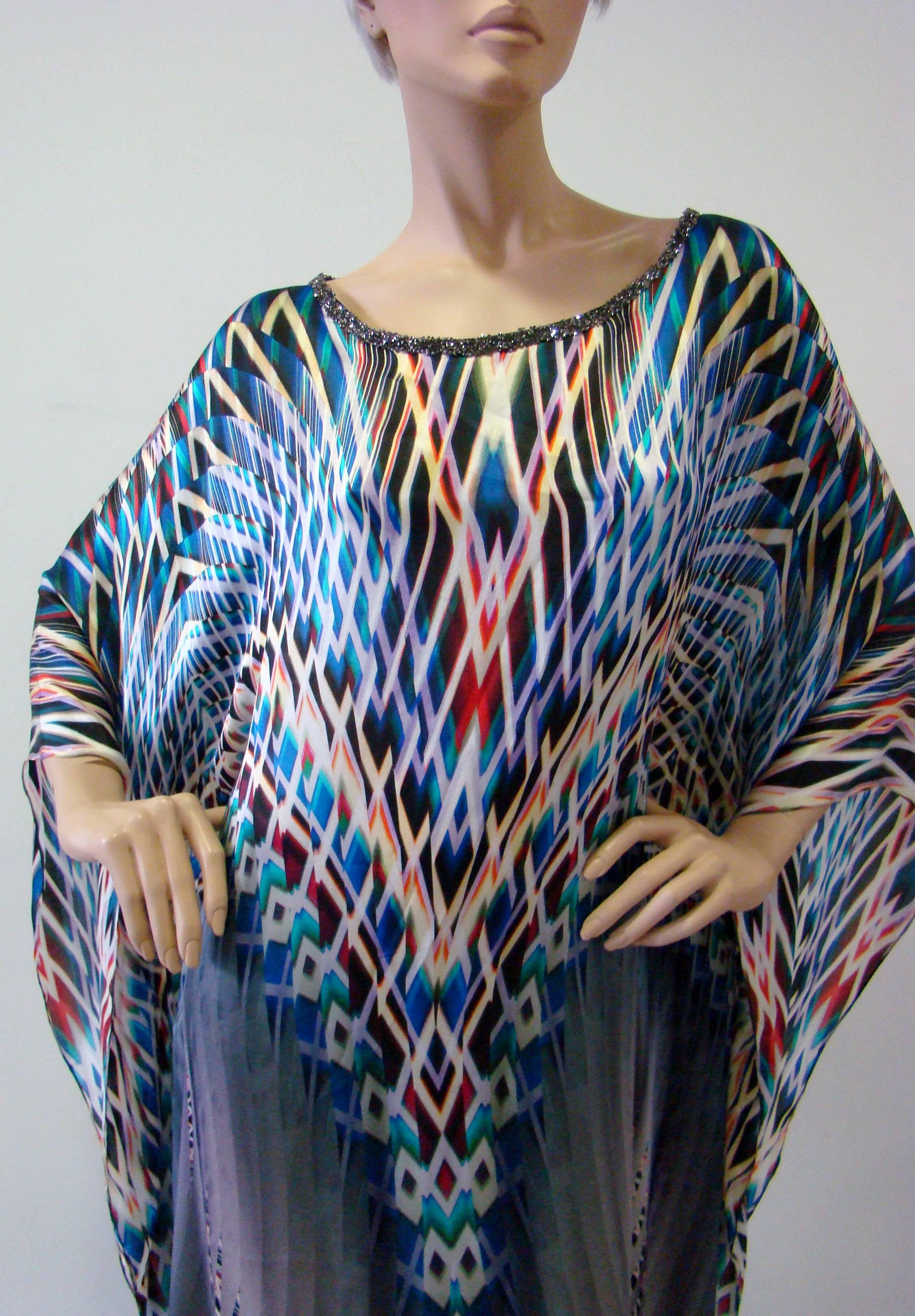 Contemporary Silk Printed Caftan Dress From Laleh Fayaz In New Condition For Sale In Athens, Agia Paraskevi