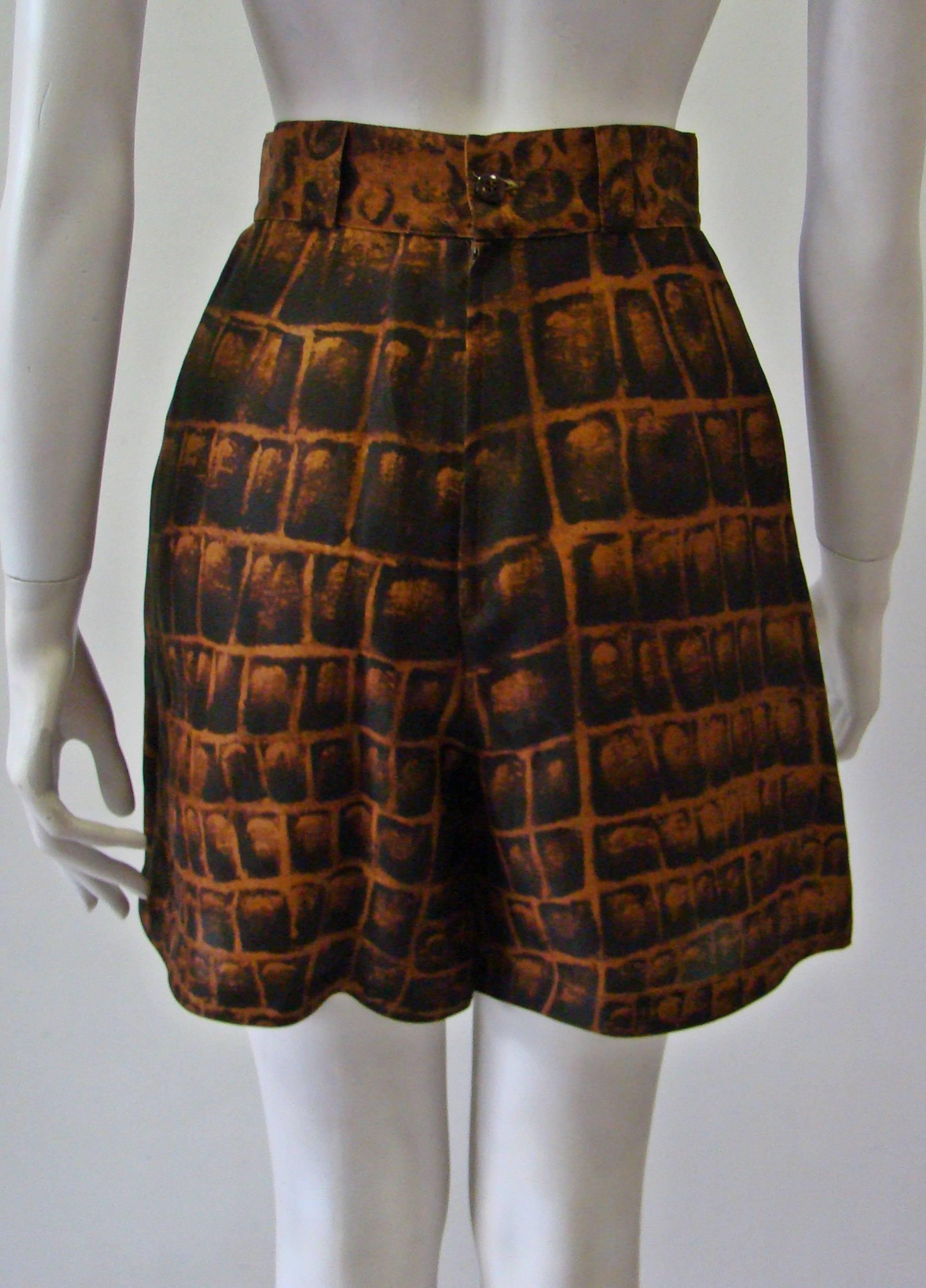 Women's Gianni Versace Couture Silk Organza Printed Shorts Spring 1992 For Sale