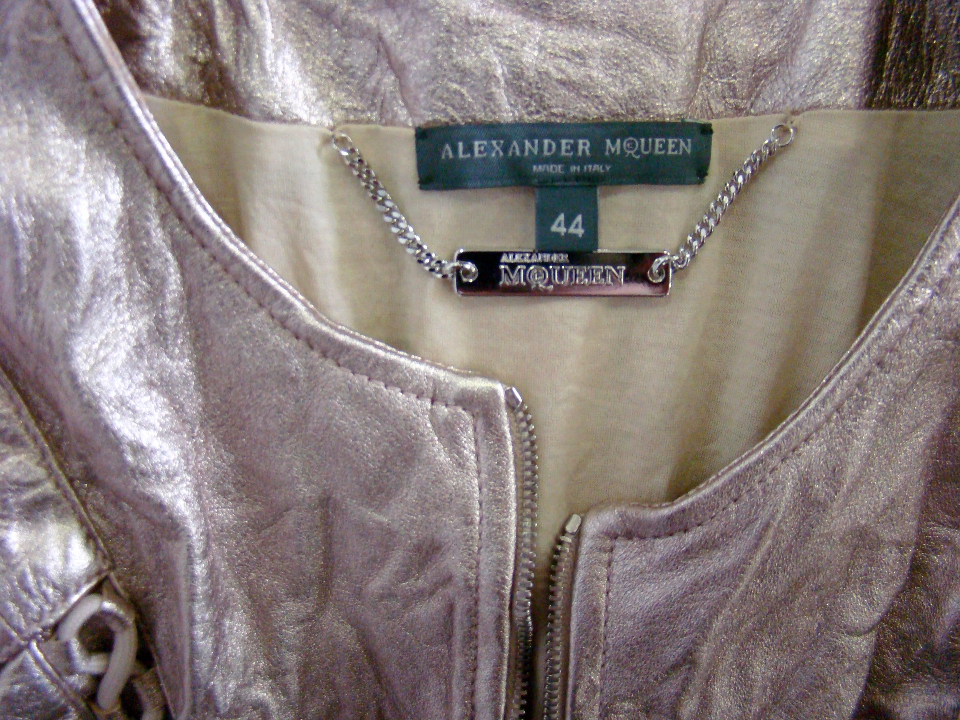 Alexander McQueen Wrinkled Short Leather Jacket For Sale 2