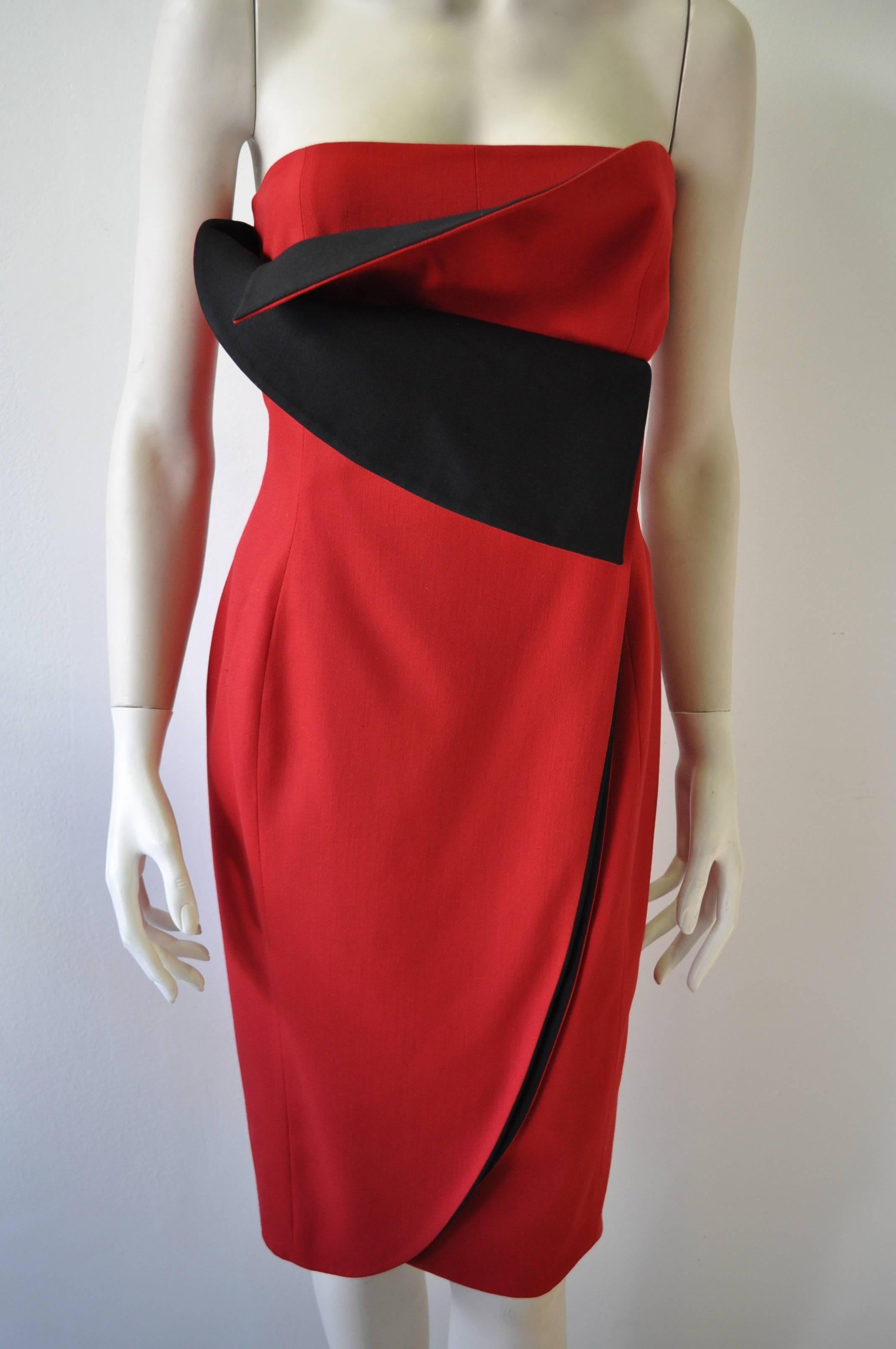 Exceptional Gianfranco Ferre Rose Petal Architectural Design Cocktail Dress.  85% Wool, 15% Nylon