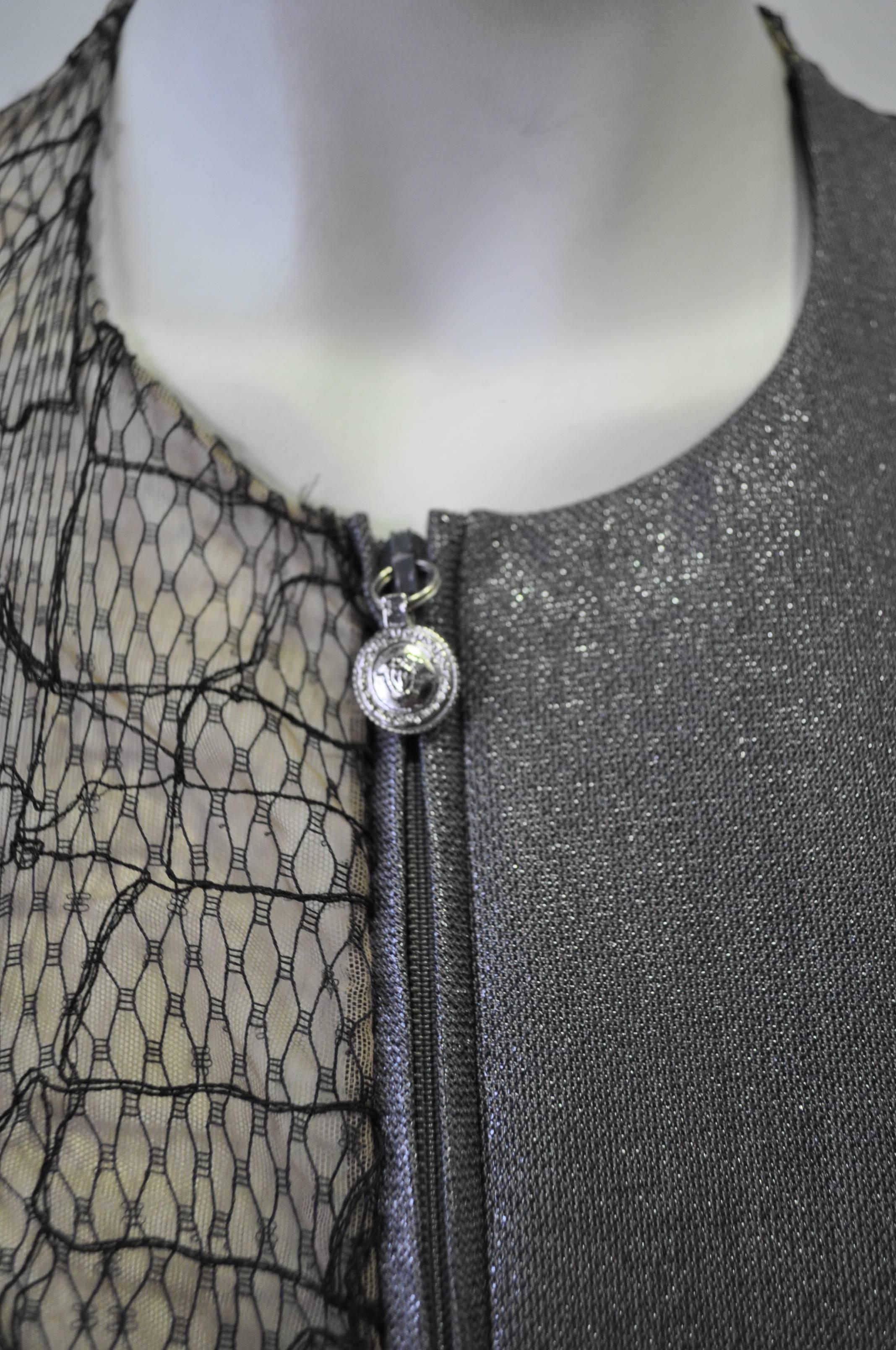 Gianni Versace Couture Grey Metallic Mesh Applique Pantsuit In New Condition For Sale In Athens, Agia Paraskevi