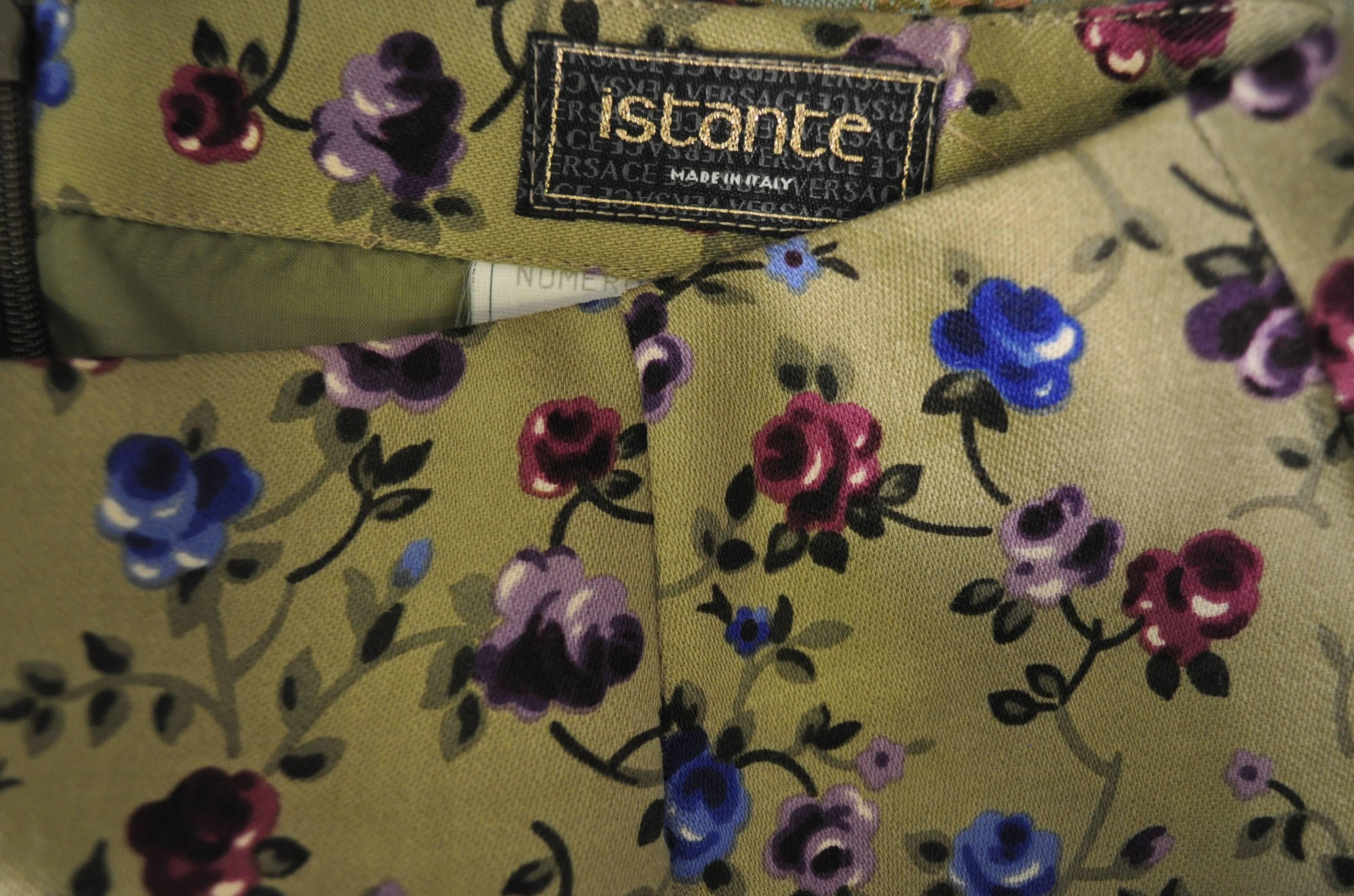 Black Unique Gianni Versace Istante Khaki Floral Mini Skirt For Sale