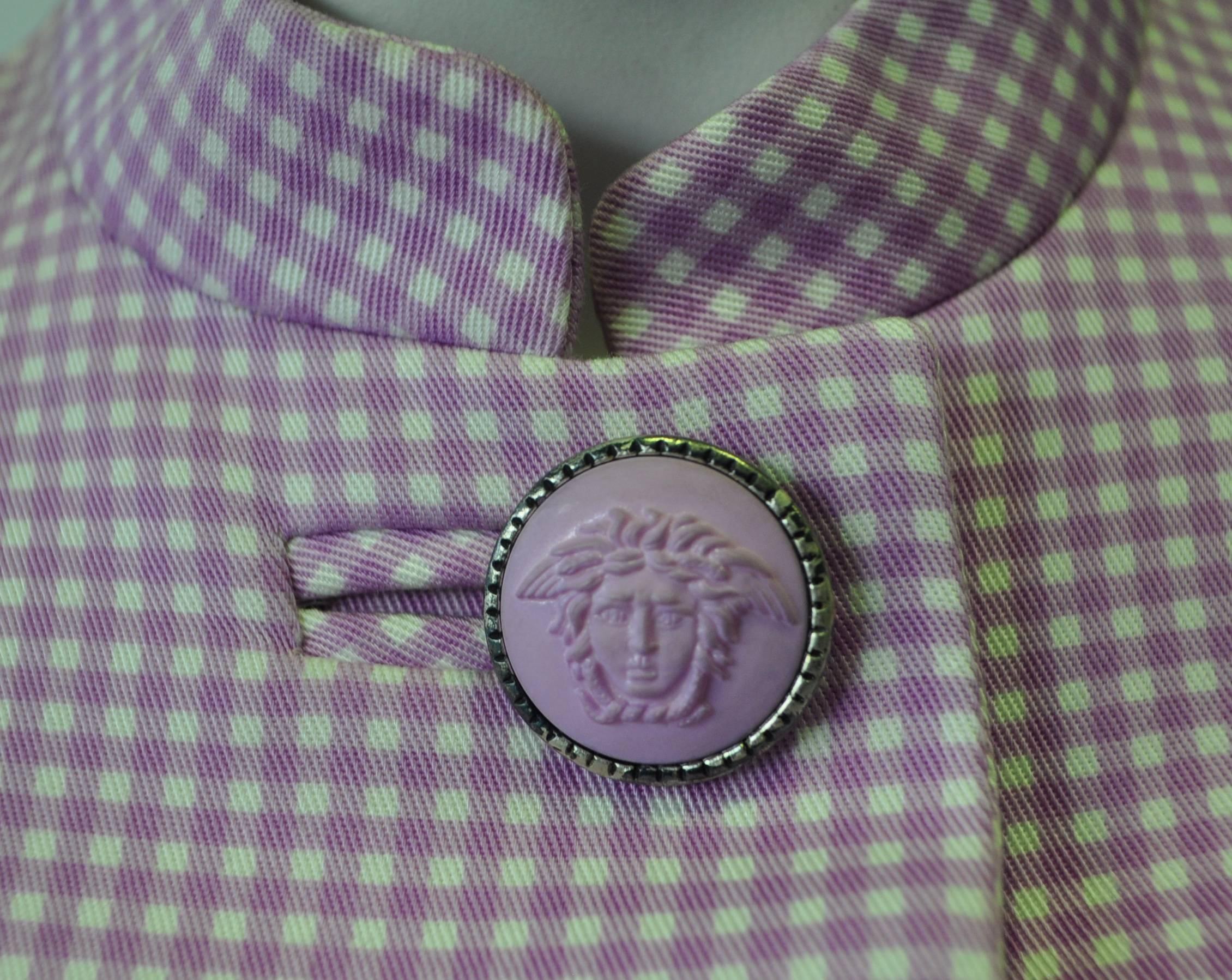 Exceptional Gianni Versace Couture Check Skirt Suit featuring Medusa Buttons In New Condition For Sale In Athens, Agia Paraskevi