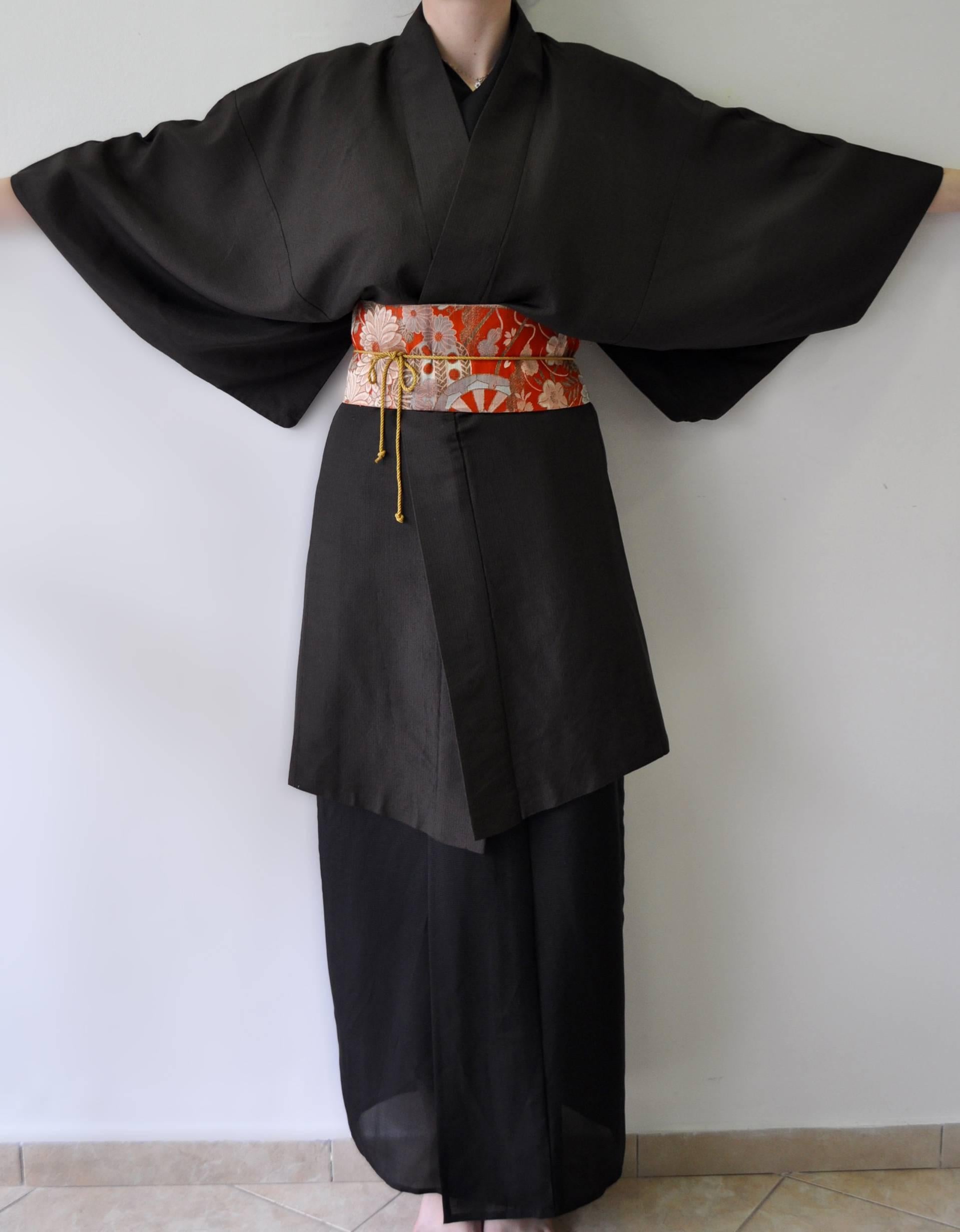 Authentic Hand Made Japanese Kimono from Tokyo In Excellent Condition In Athens, Agia Paraskevi