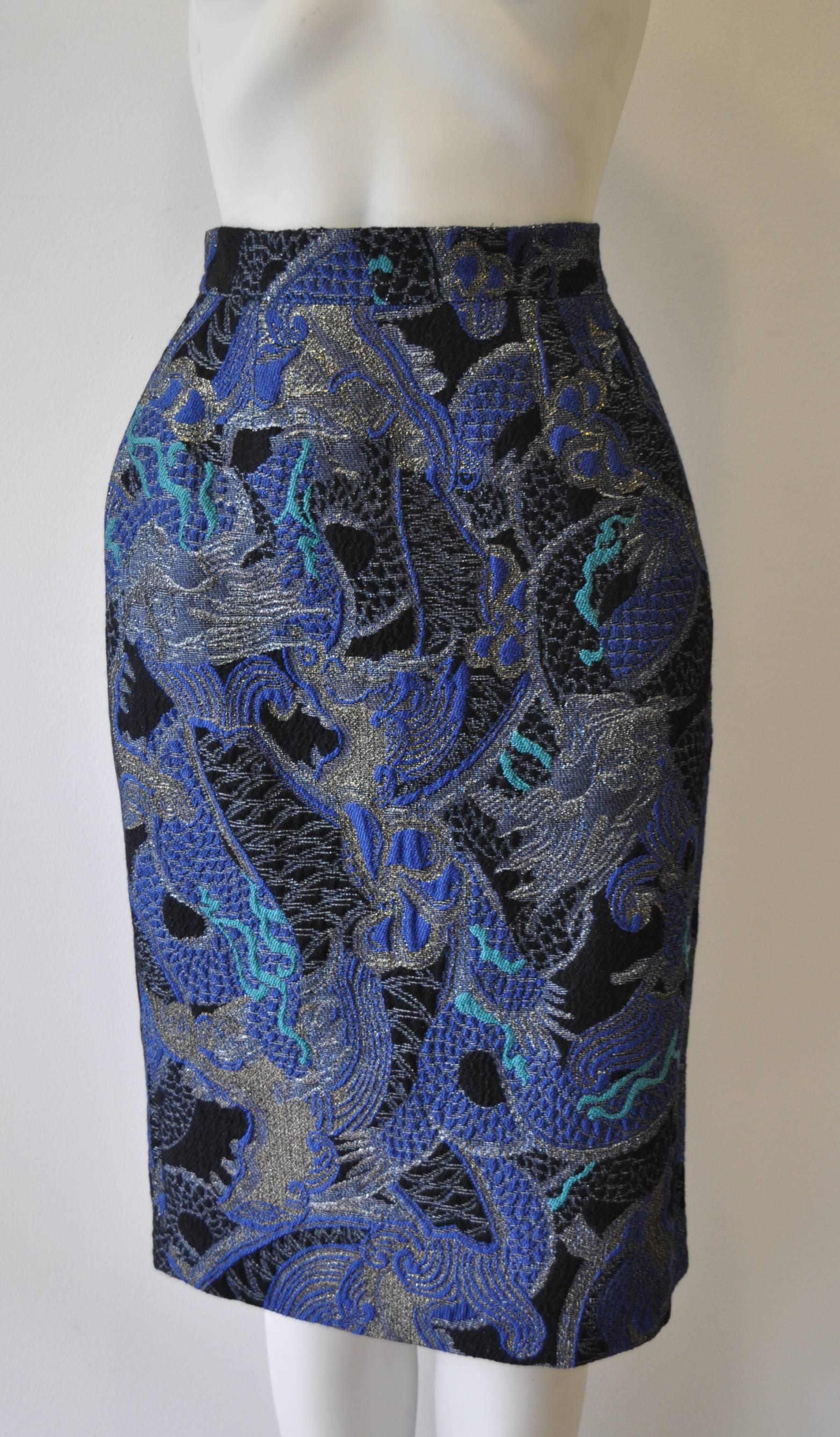 Gianfranco Ferre Plunging Neckline Blue Hue Design Skirt Suit In New Condition For Sale In Athens, Agia Paraskevi