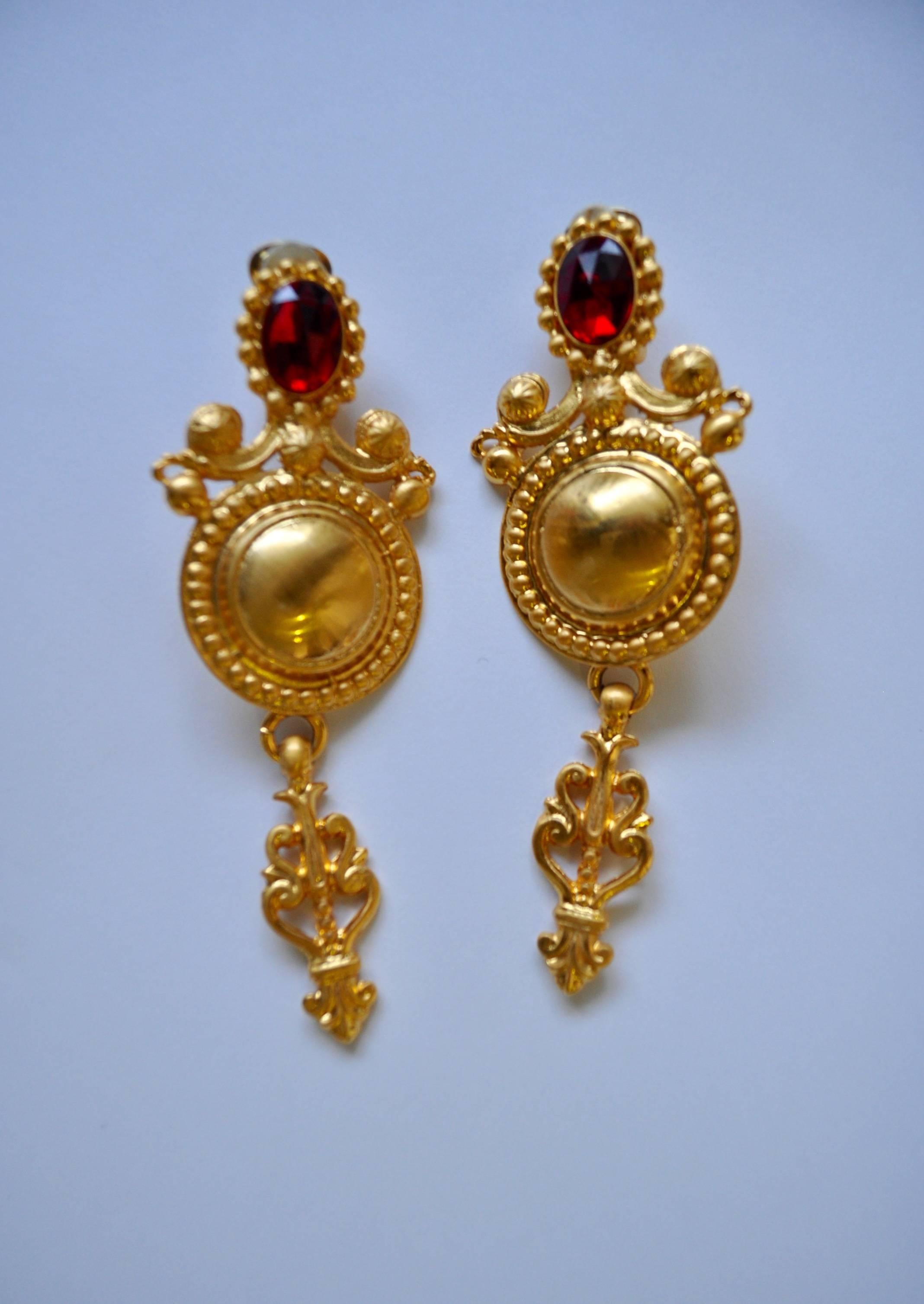 Fabulous Gianfranco Ferre Clip-on Statement Earrings In New Condition For Sale In Athens, Agia Paraskevi