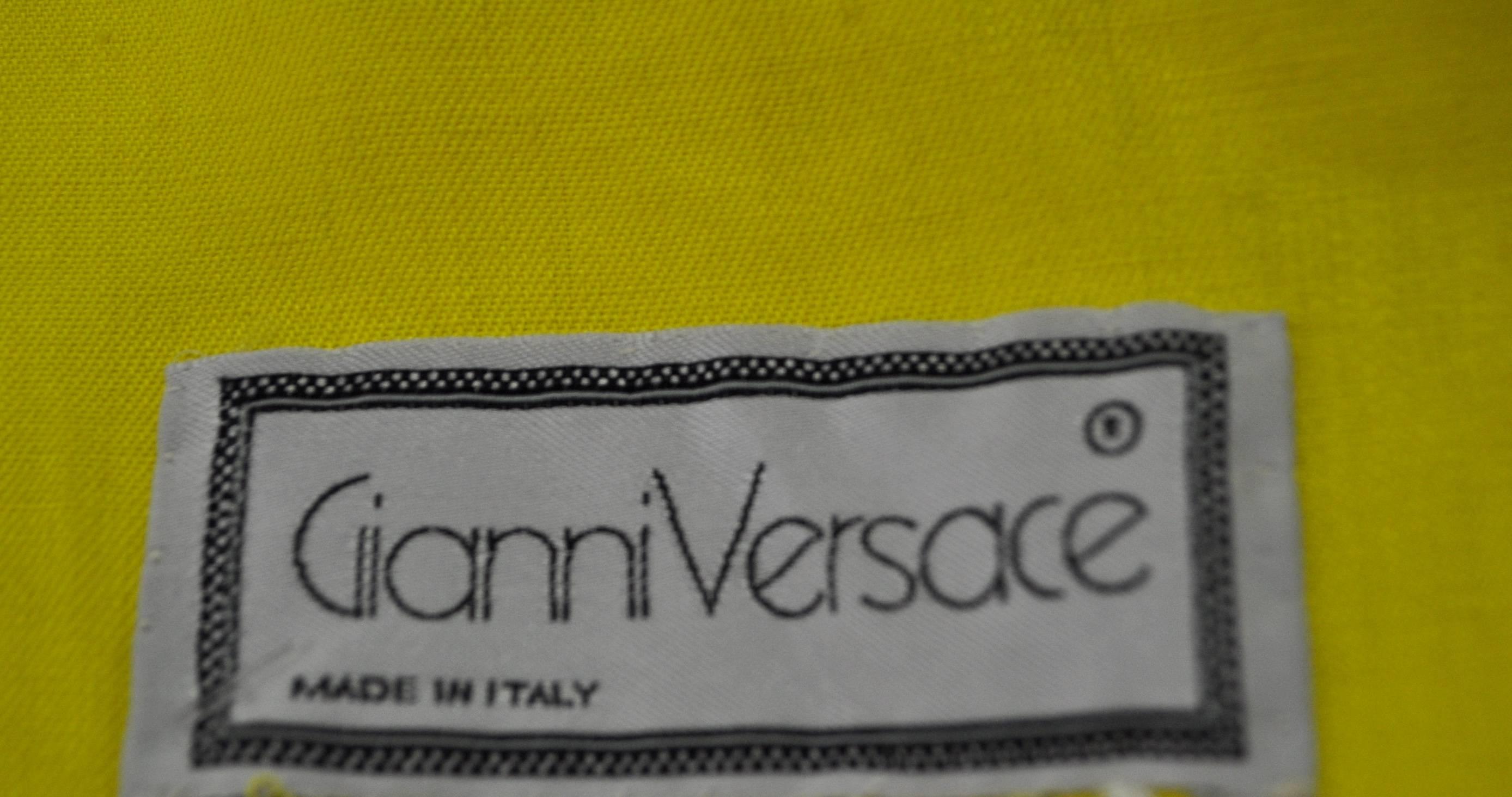 Exceptional Gianni Versace Haute Yellow High Waisted Linen Skirt For Sale 1