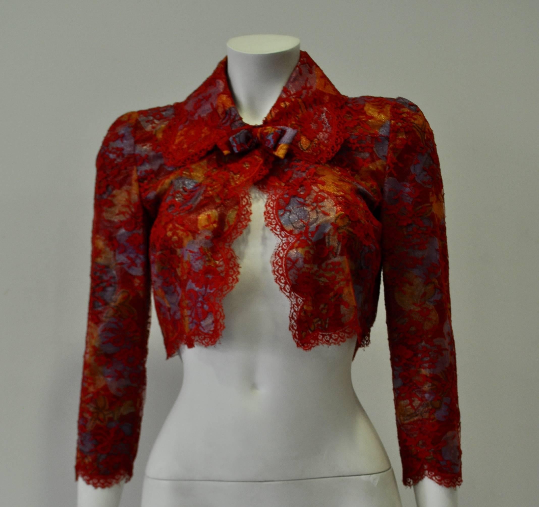 Rare Feminine and Bold Atelier Versace Red Lace Floral Print Bolero  In New Condition In Athens, Agia Paraskevi