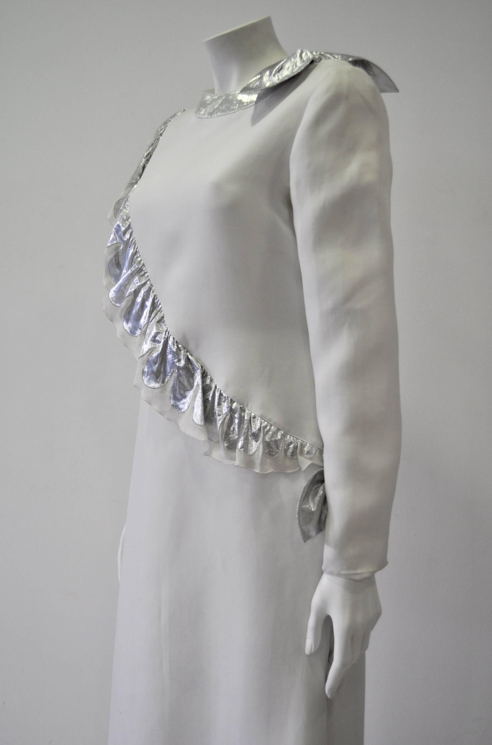 Museum Quality Courreges Metallic Ruffle Sash Evening Gown In New Condition For Sale In Athens, Agia Paraskevi