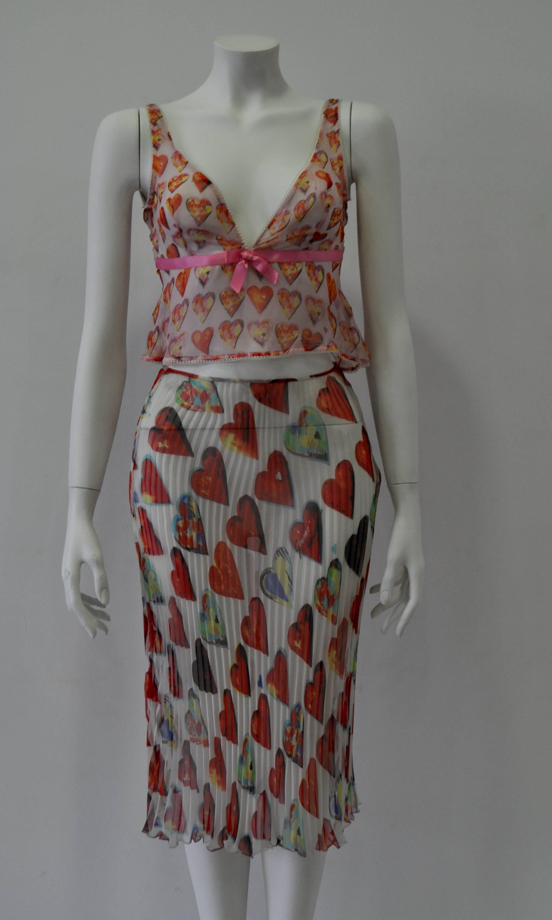 Gianni Versace Couture Sheer Heart Print Plisse Silk Skirt In Excellent Condition For Sale In Athens, Agia Paraskevi