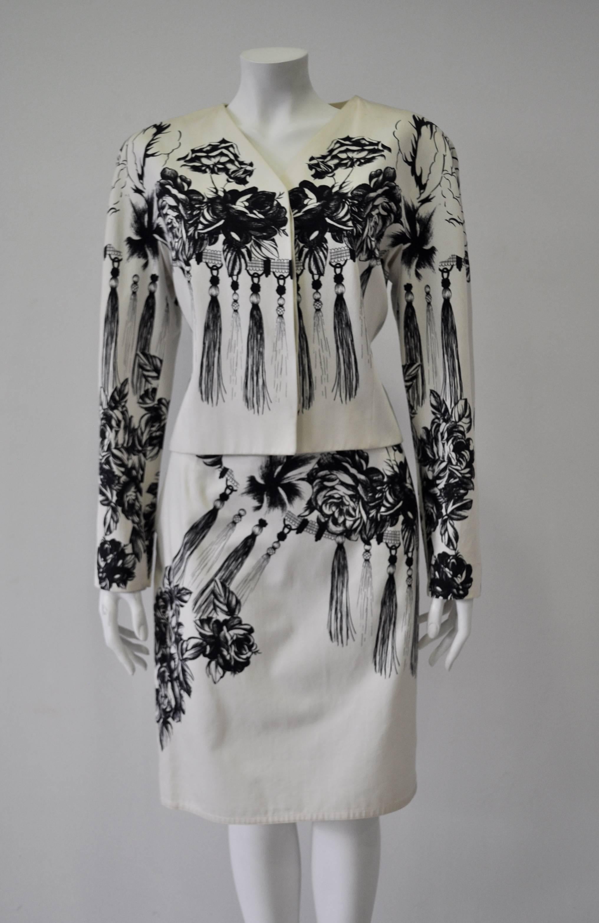 Gray Stunning Gianni Versace Tasseled Roses Print Cotton Skirt Suit For Sale