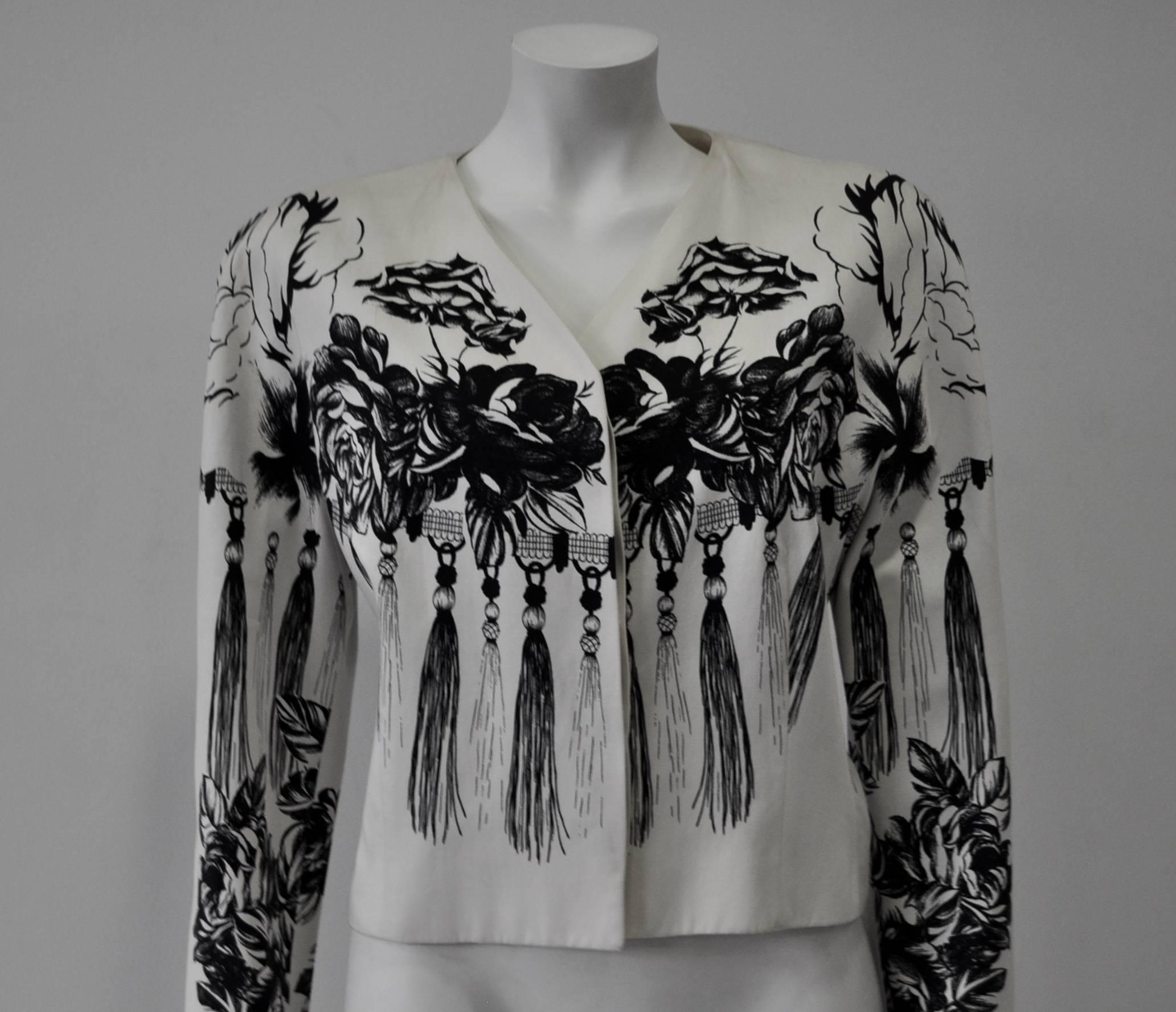 Stunning Gianni Versace Tasseled Roses Print Cotton Skirt Suit For Sale 1