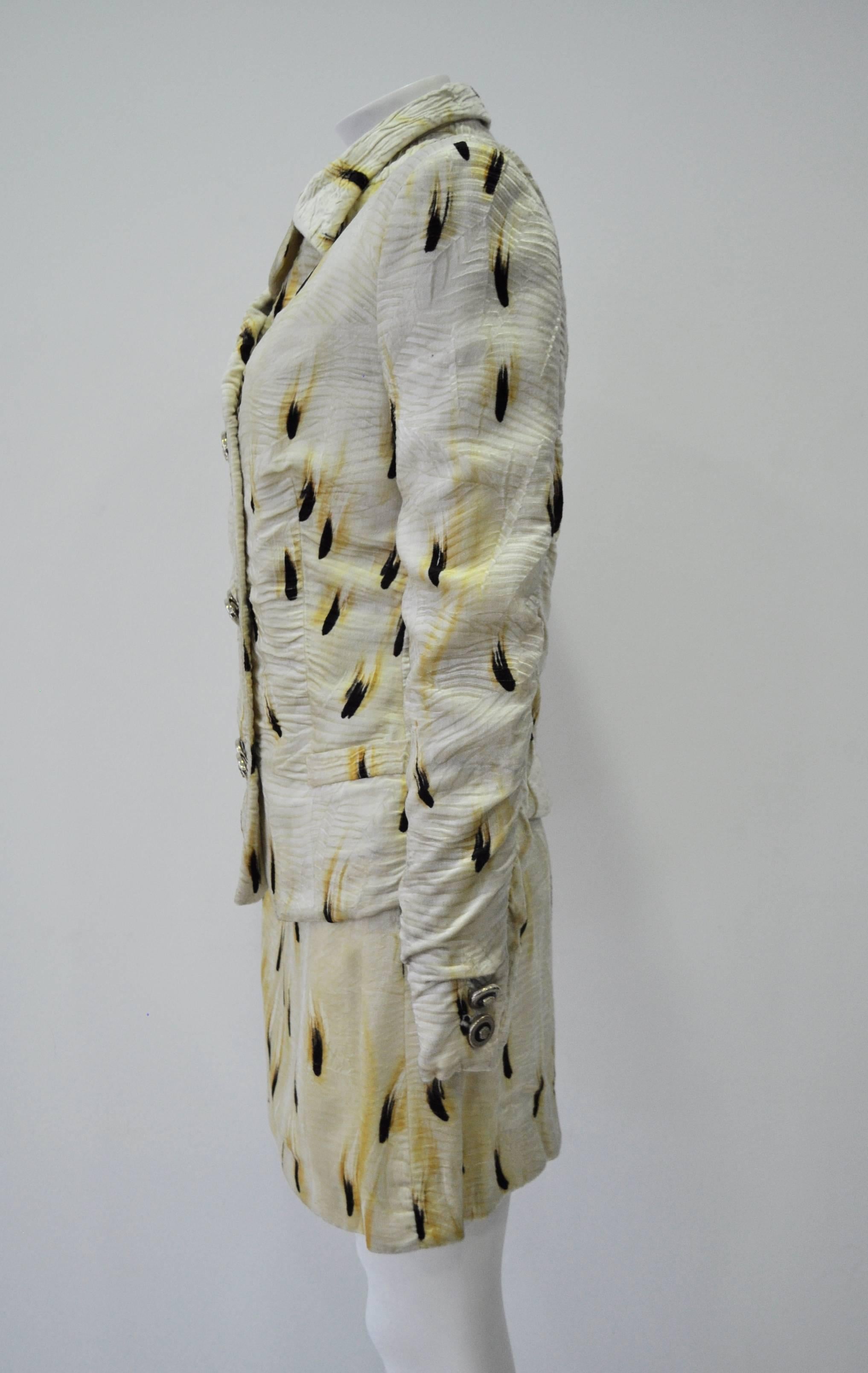 Highly Original Gianni Versace Couture Abstract Plume Print Skirt Suit In New Condition For Sale In Athens, Agia Paraskevi