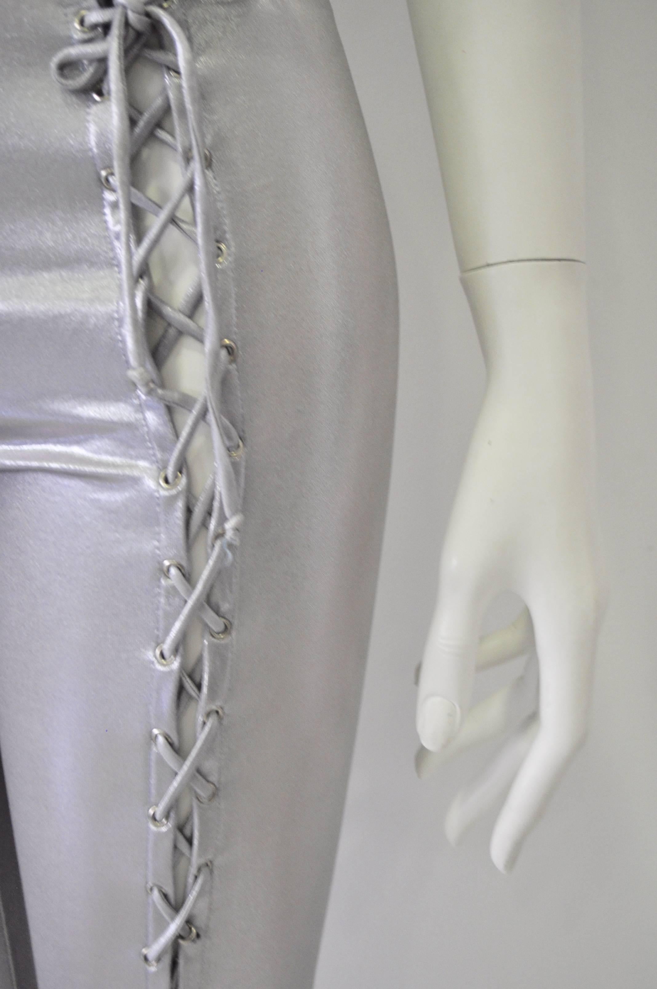 Extremely Rare Gianni Versace Intimo Silver Bondage Space Age Leggings In Excellent Condition For Sale In Athens, Agia Paraskevi
