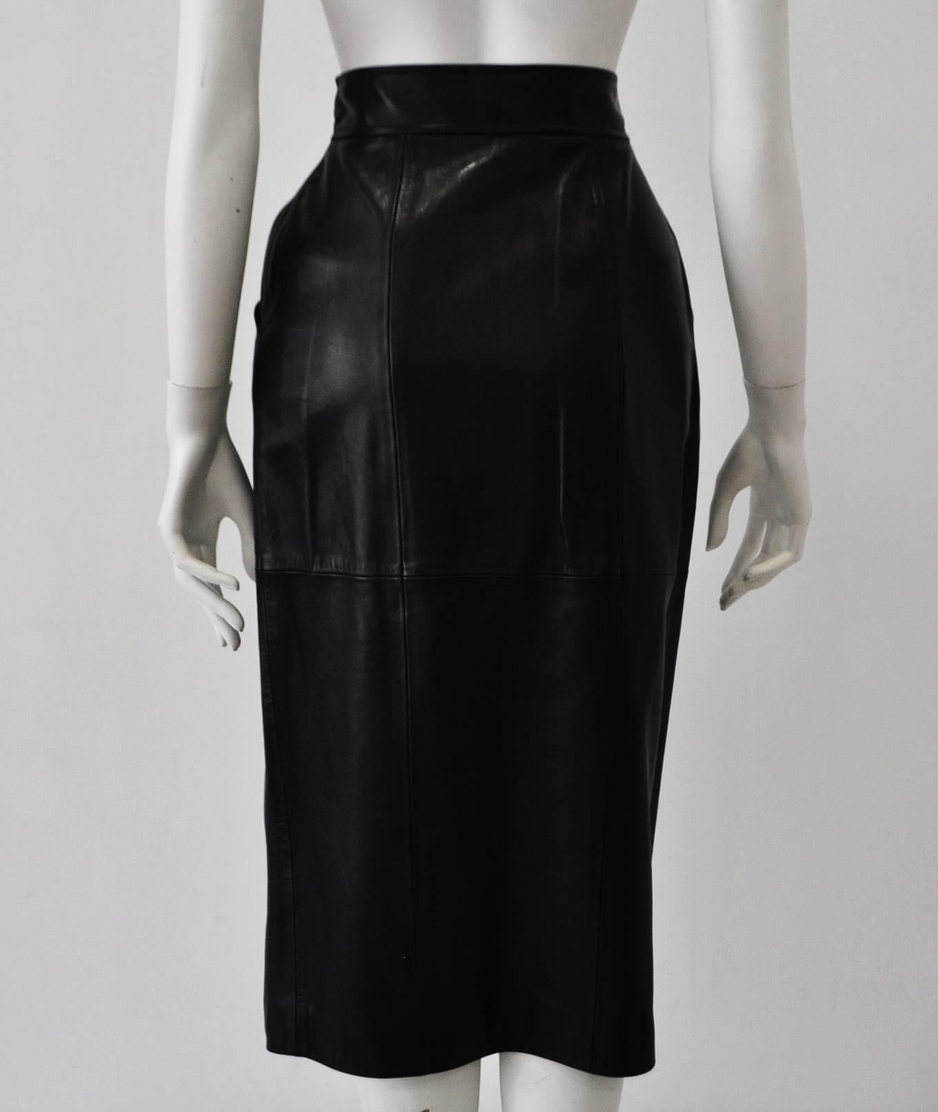 Chanel Black Leather Iconic Side Button Mid Length Skirt In Excellent Condition For Sale In Athens, Agia Paraskevi