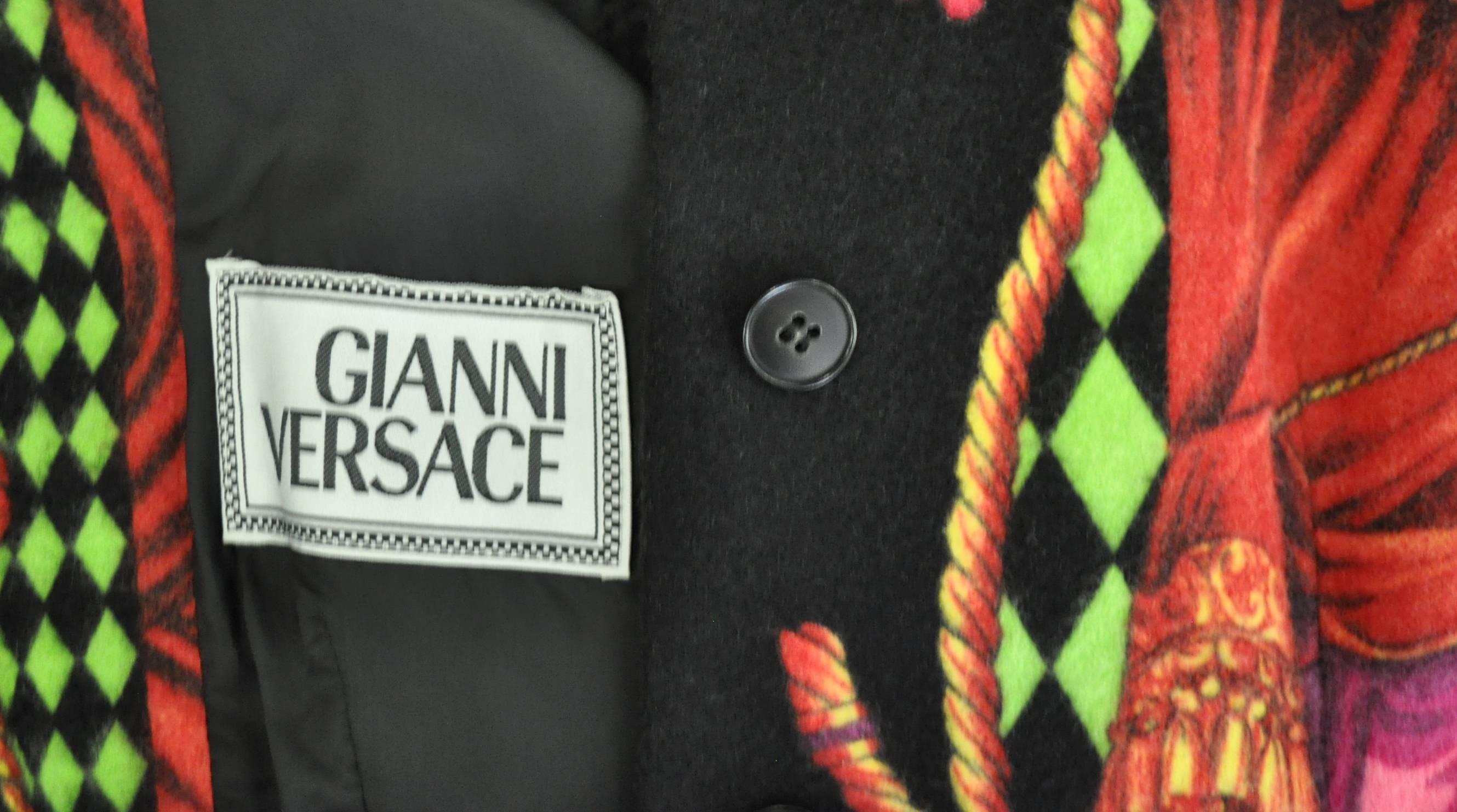 Important and Iconic Gianni Versace 'Teatro' Collection Wool Felt Suit For Sale 6